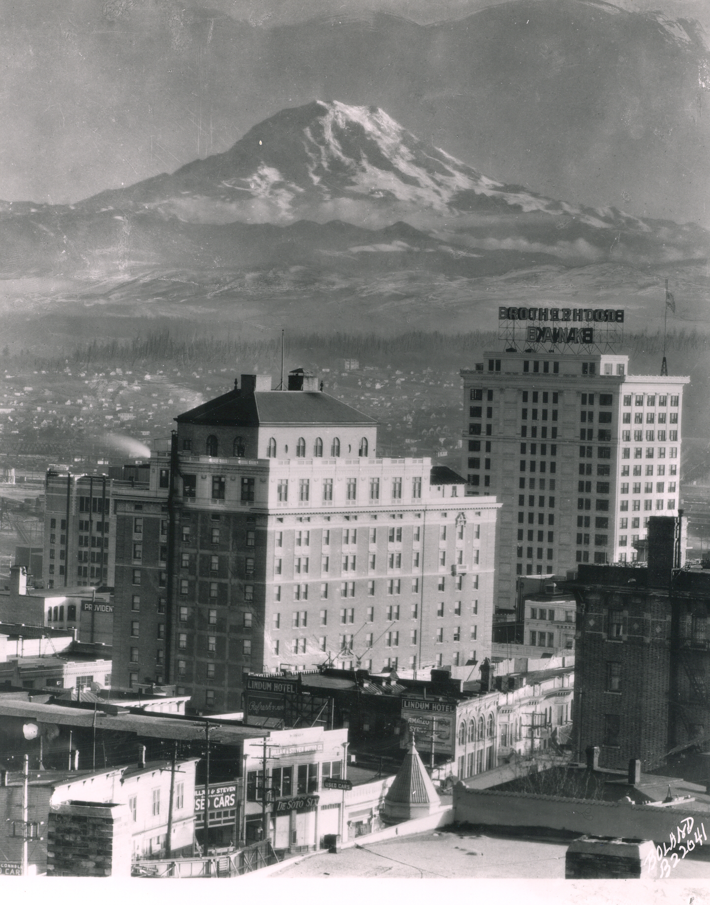Mt. Tacoma and the business district in February 1930 | Tacoma ...