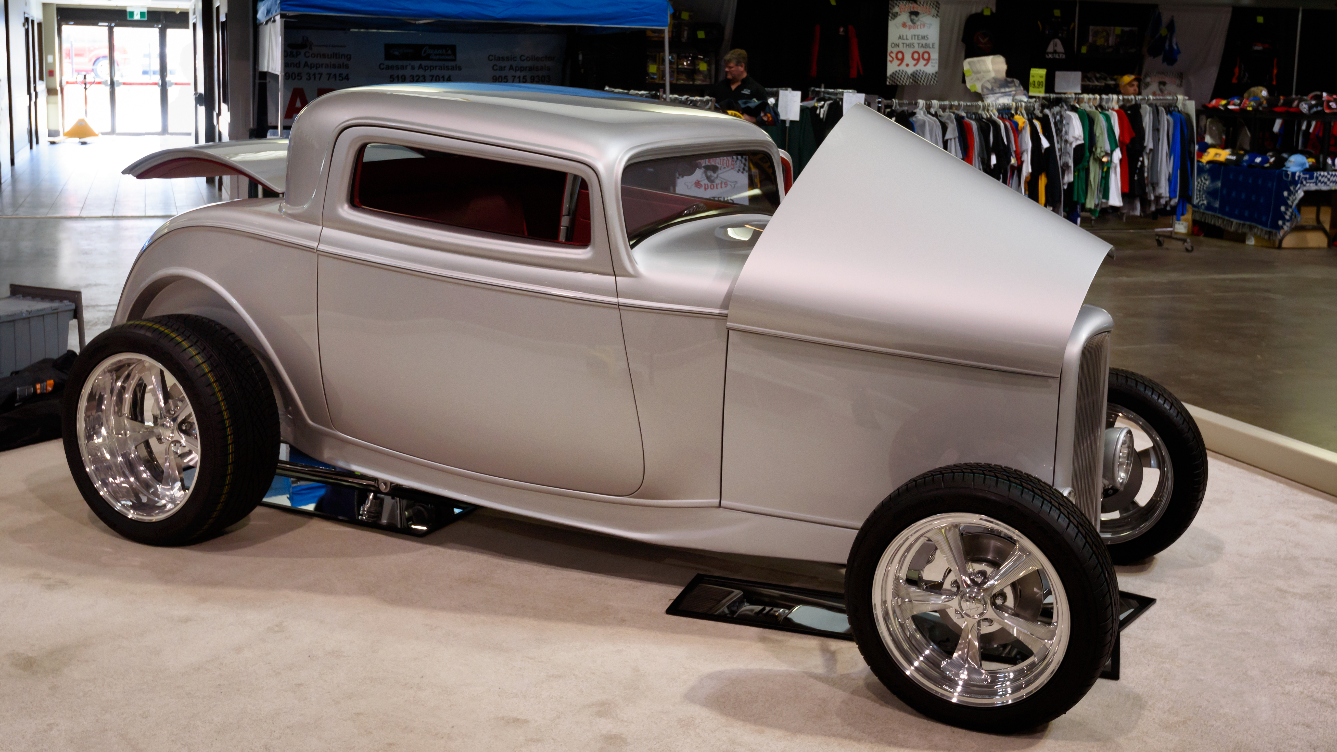 1932 ford coupe - 