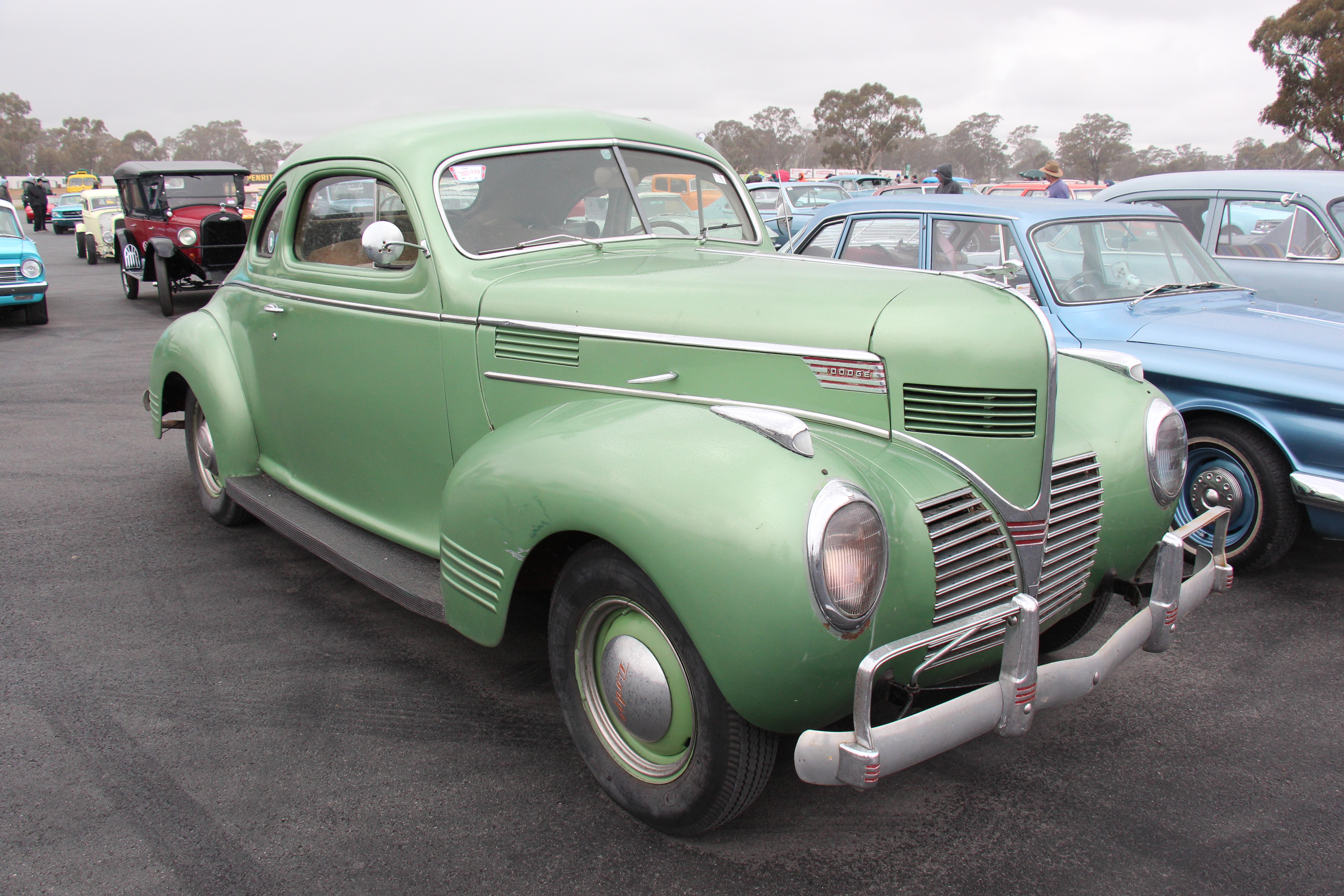File:1939 Dodge Luxury Liner D11 coupe (18347753808).jpg - Wikimedia ...