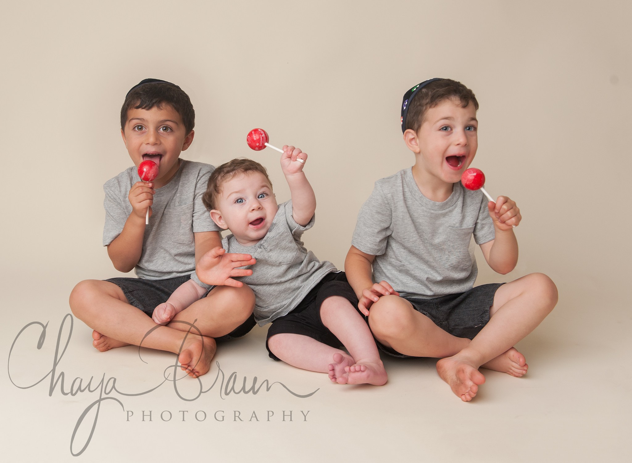 Family Photo Session - 3 Brothers | Chaya Braun Photography