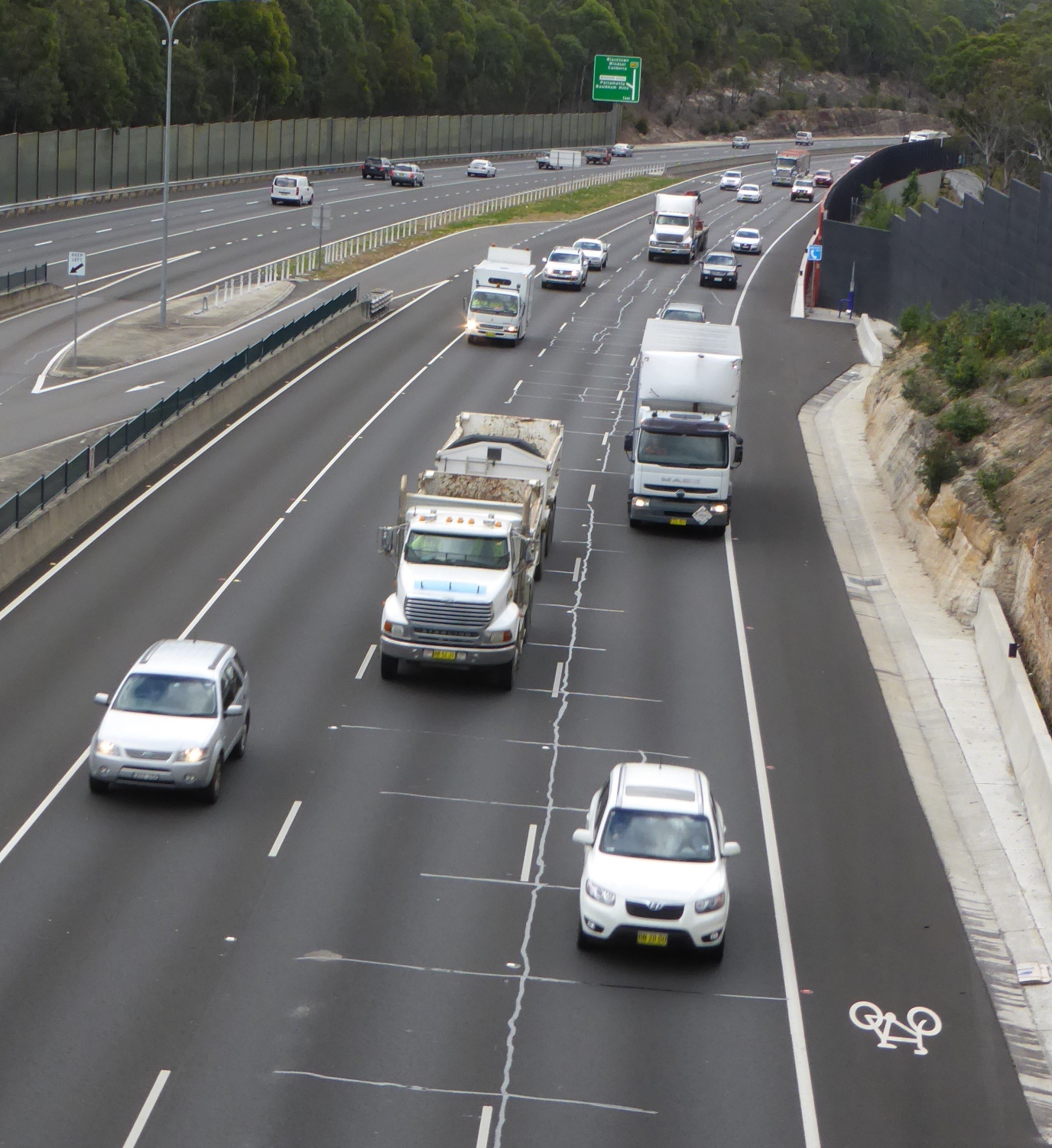 Cycling on freeways and major highways in Australia – Cycling for ...