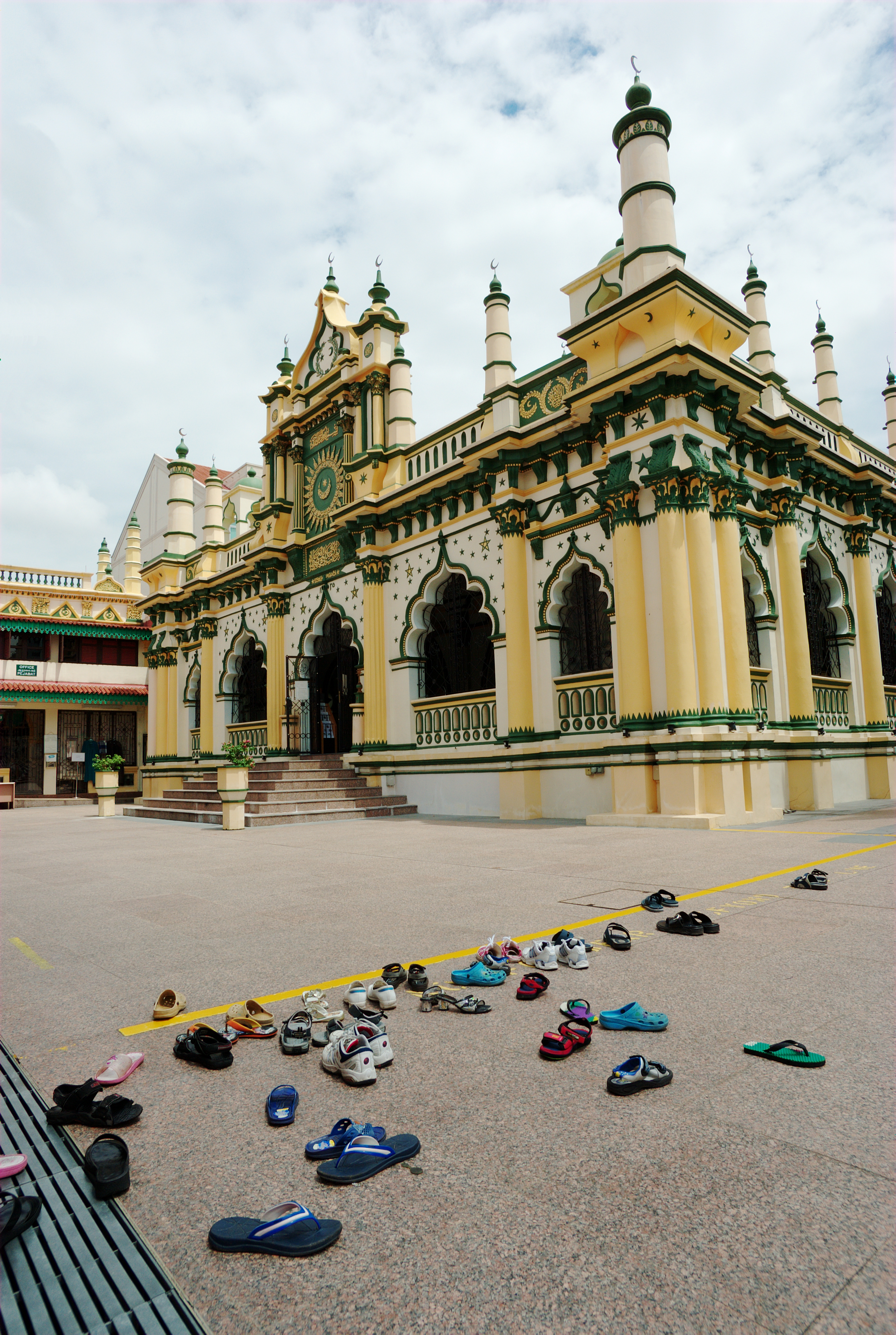 File:Shoes at the entrance of a temple.jpg - Wikimedia Commons