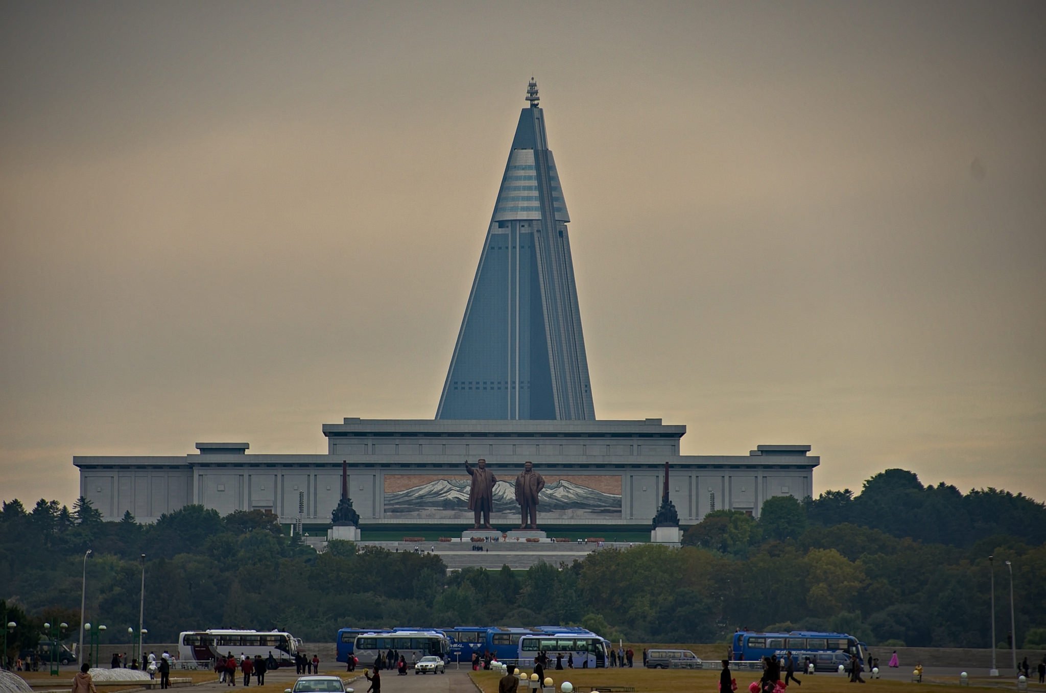 North Korea has the world's largest abandoned building - Business ...