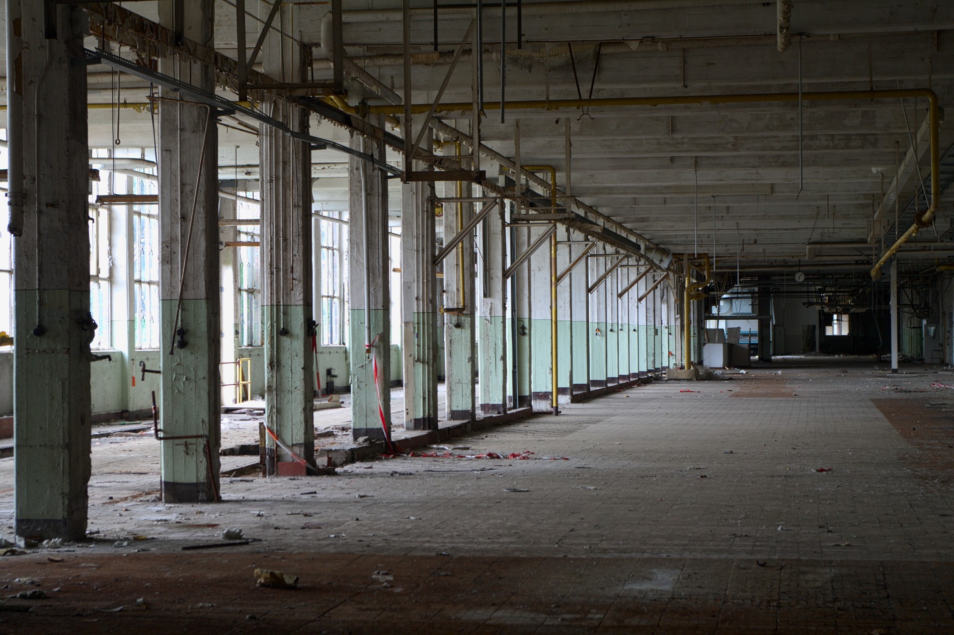 Abandoned Factory Hall - Zwieback Factory - Gallery - District Noir