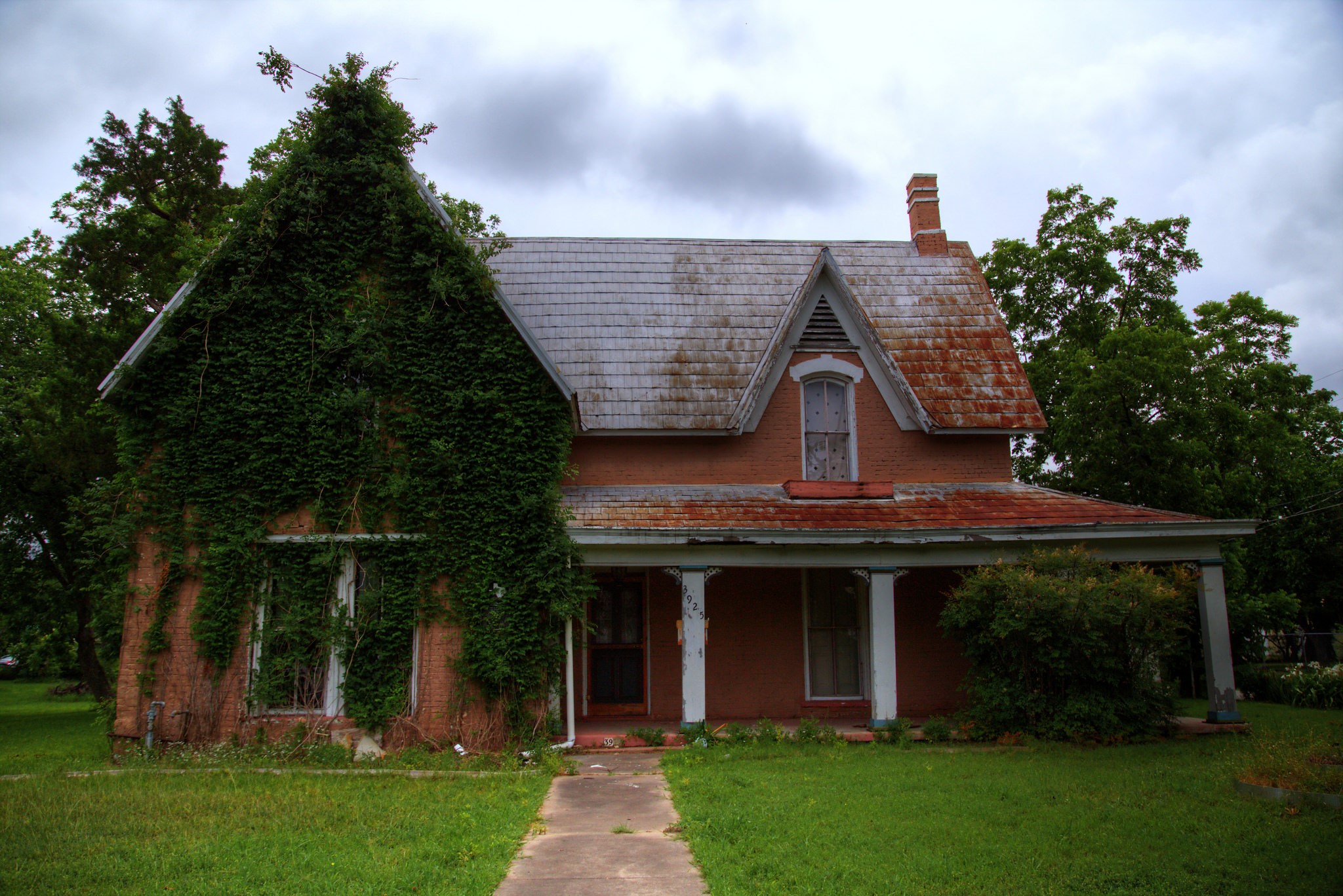 Abandoned House in Your Houston Neighborhood | We Buy Ugly Houses®