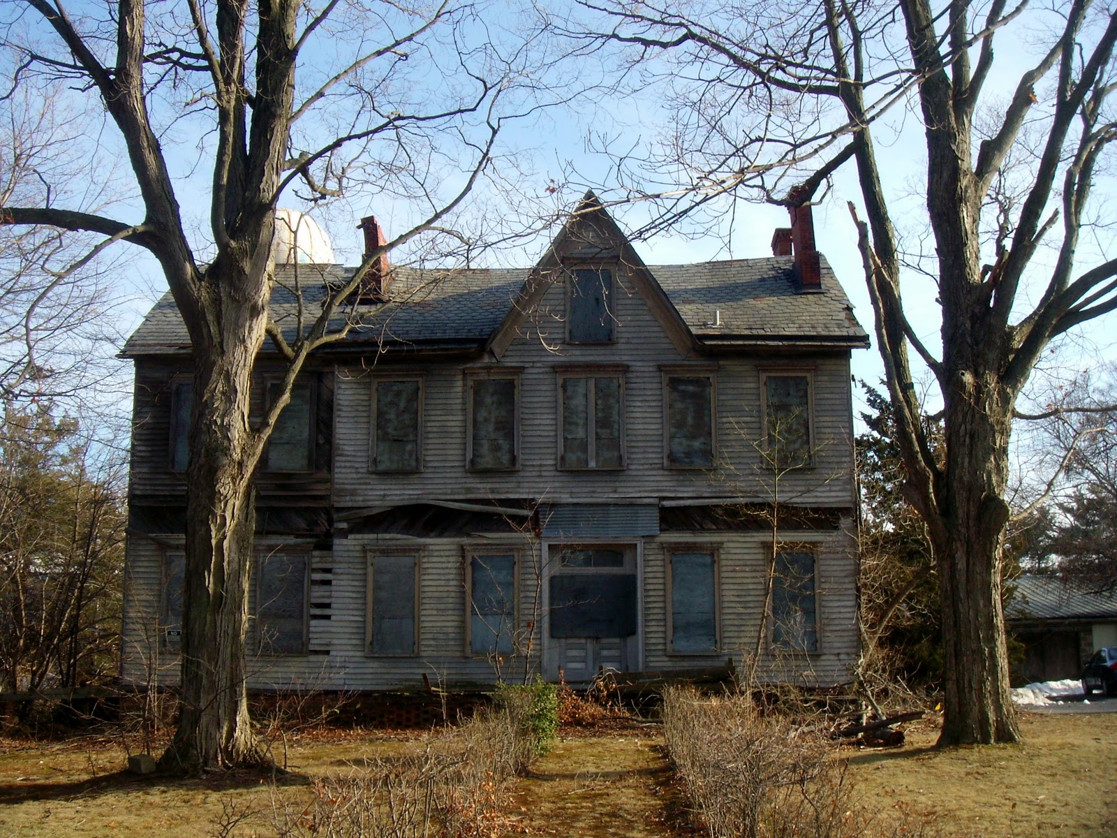 Aberdeen NJ Life: Abandoned House on Cliffwood Avenue