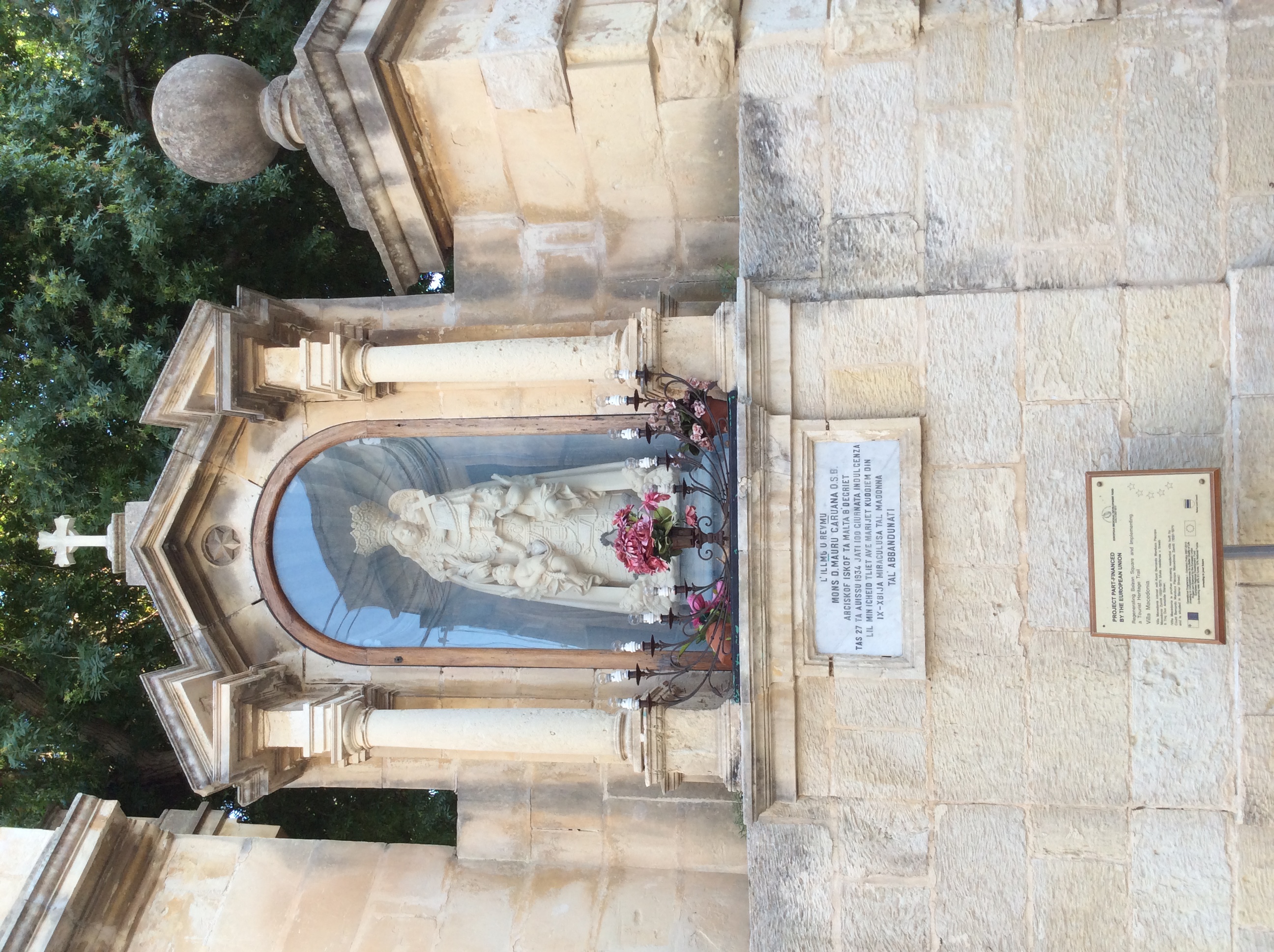 File:Niche of Our Lady of the Abandoned, Balzan.jpg - Wikimedia Commons