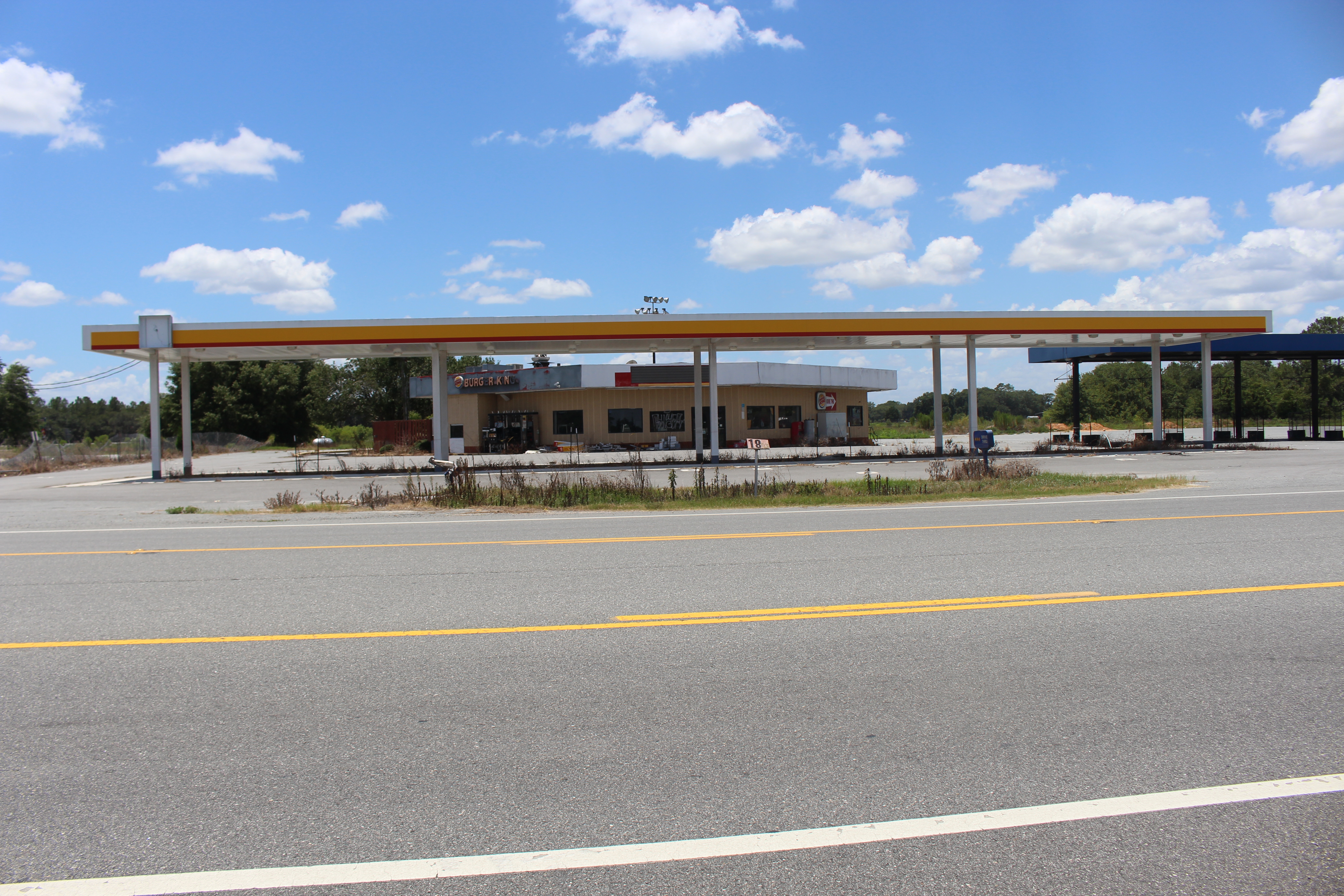 File:Abandoned Shell, Burger King, Madison County (3).jpg ...