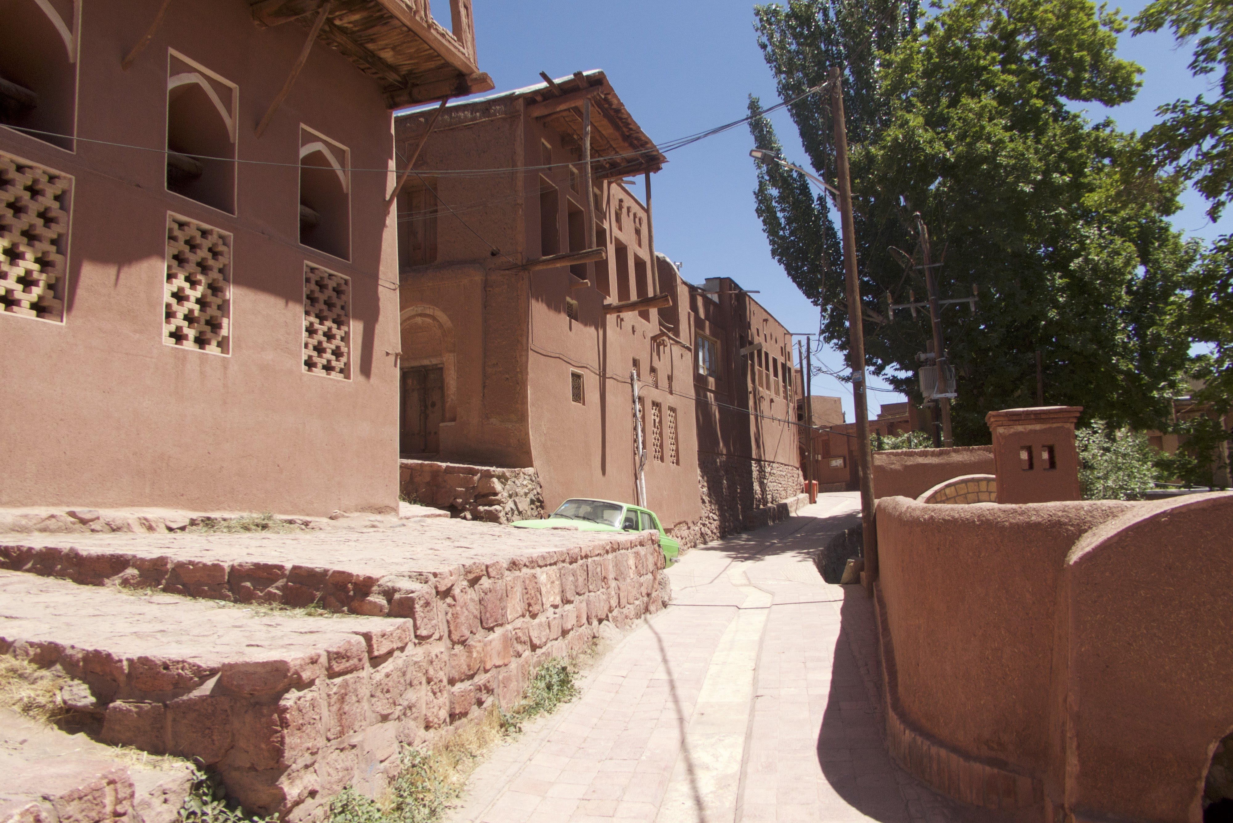 Day 11: Abyaneh the 2500 year old town and Kashan - Iran - YouTube