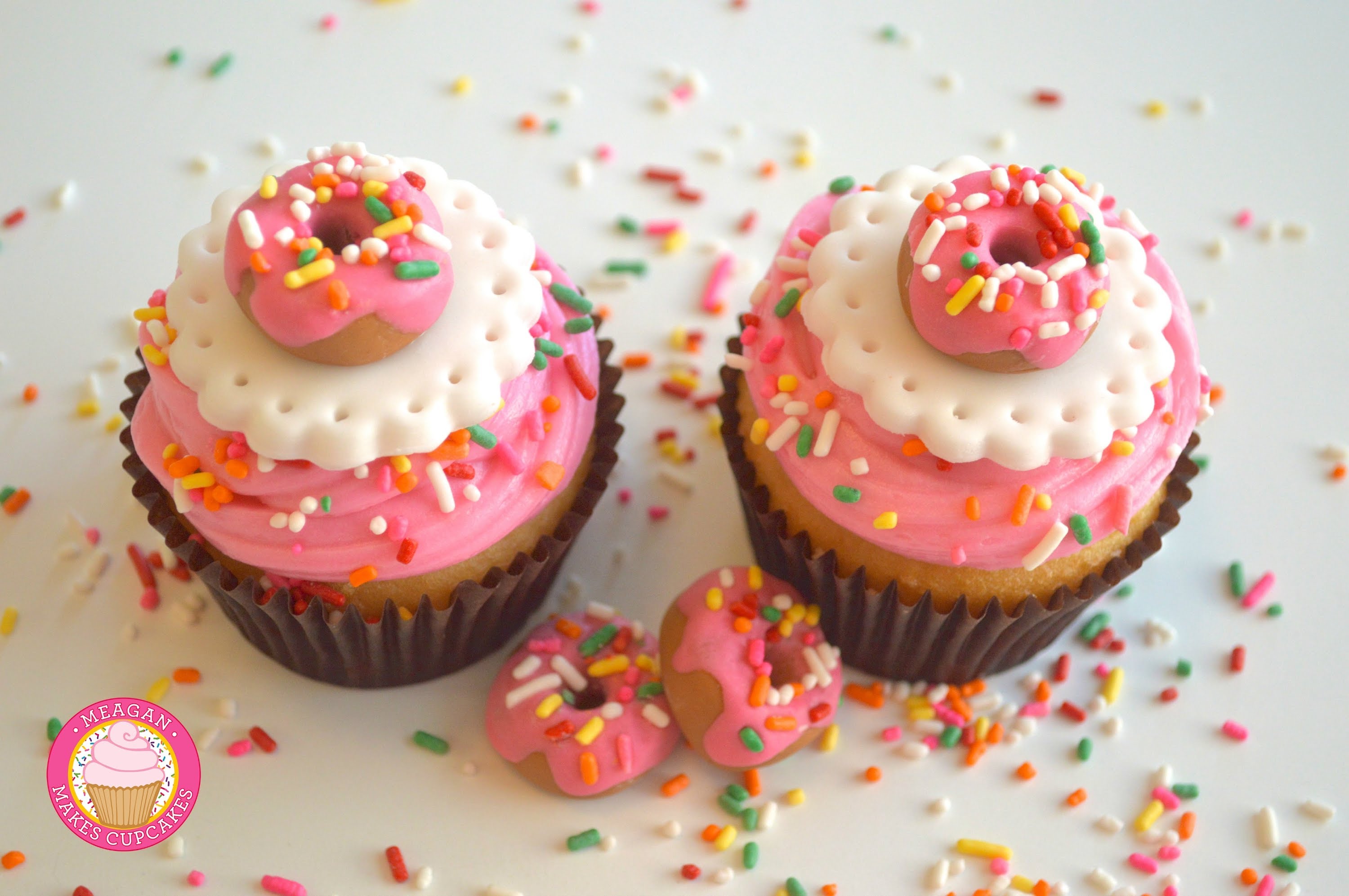 Adorable Doughnut - Cupcakes
