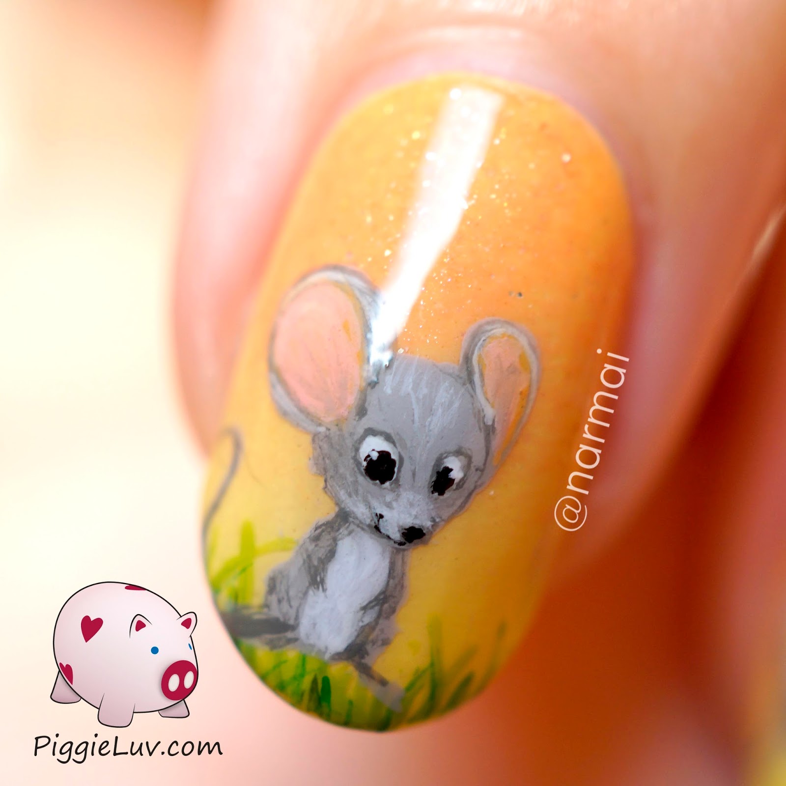 PiggieLuv: Freehand adorable mouse nail art