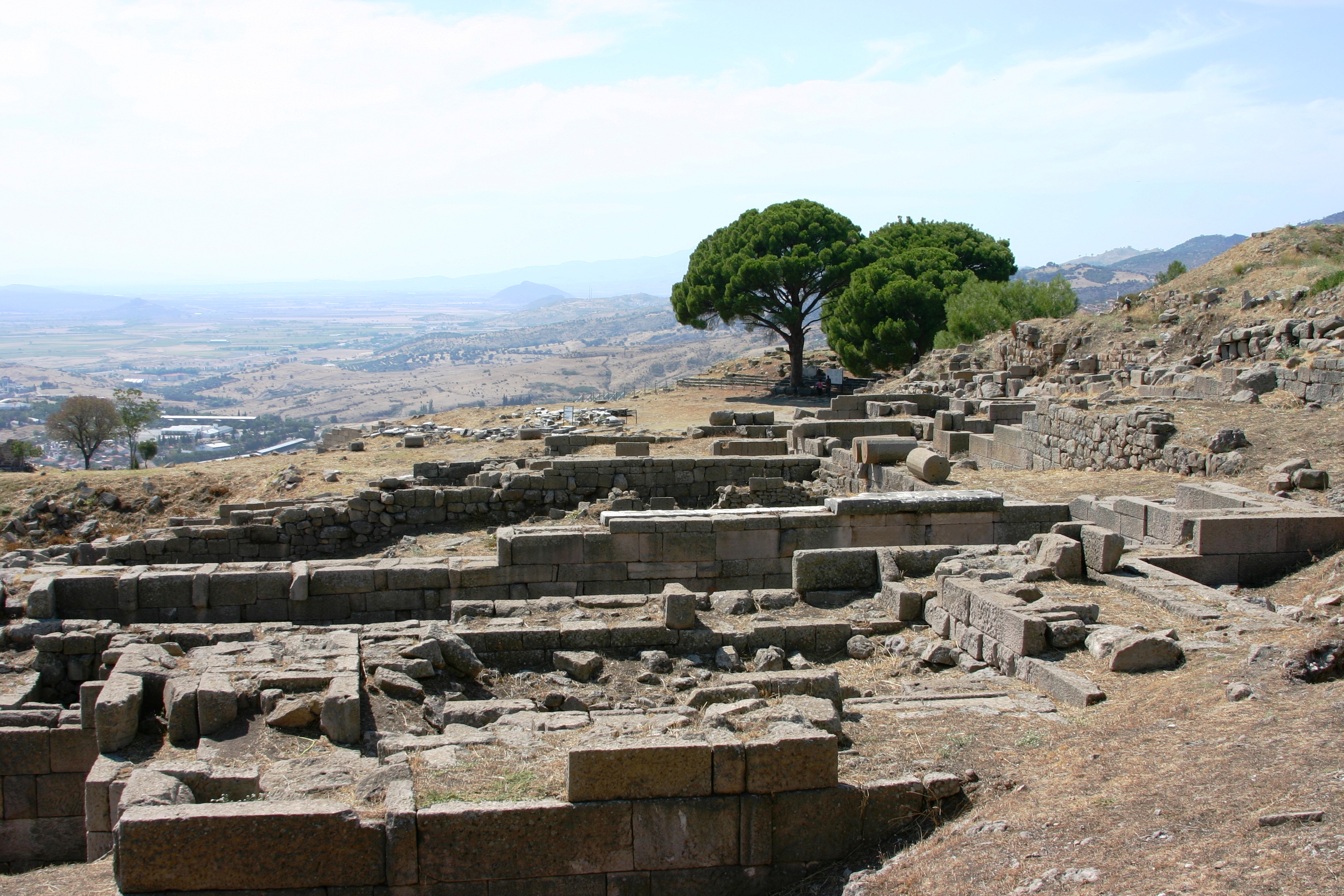 File:Agora of Pergamon (1).JPG - Wikimedia Commons