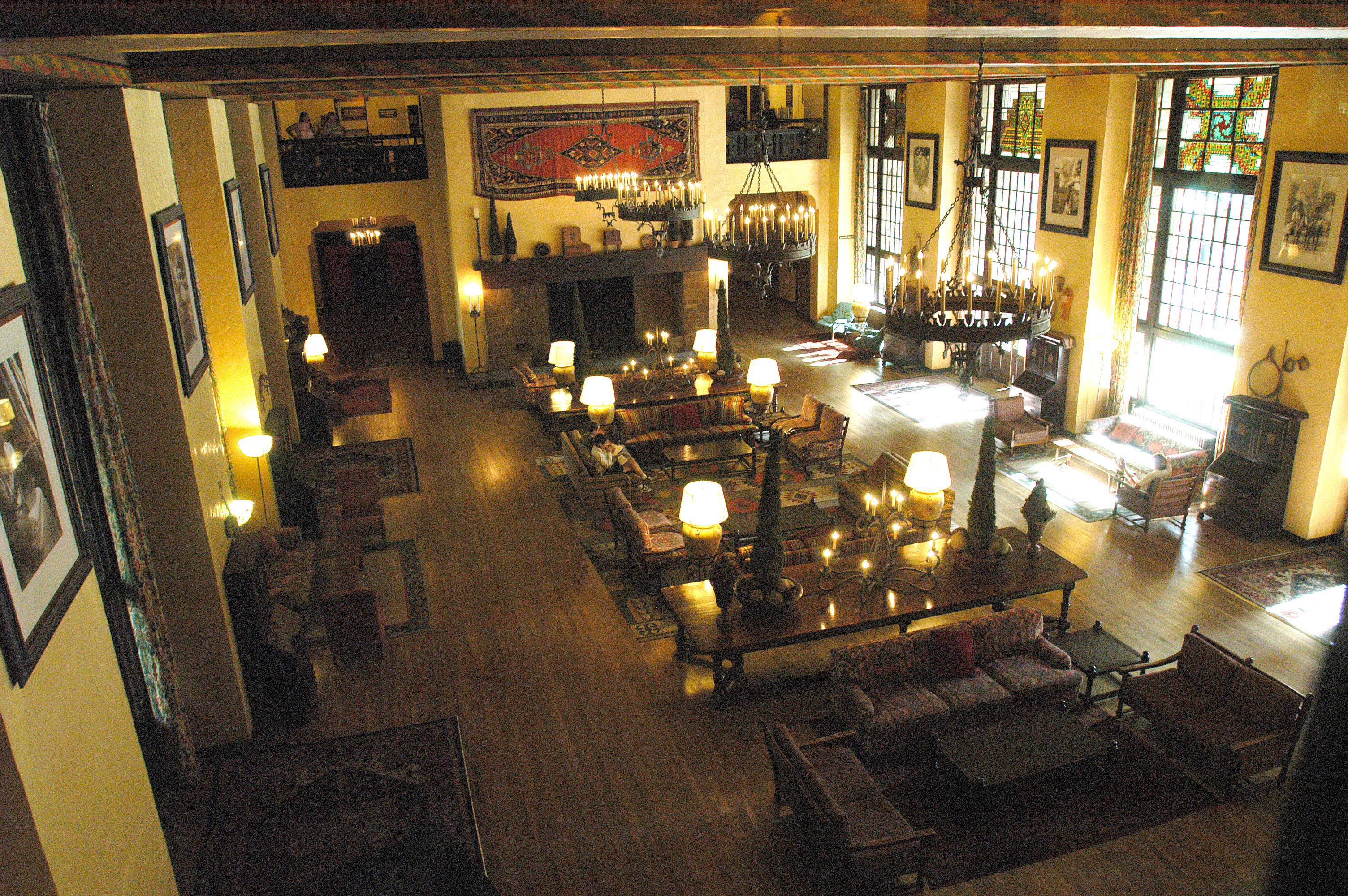 File:AHWAHNEE HOTEL IN YOSEMITE NATIONAL PARK.jpg - Wikimedia Commons