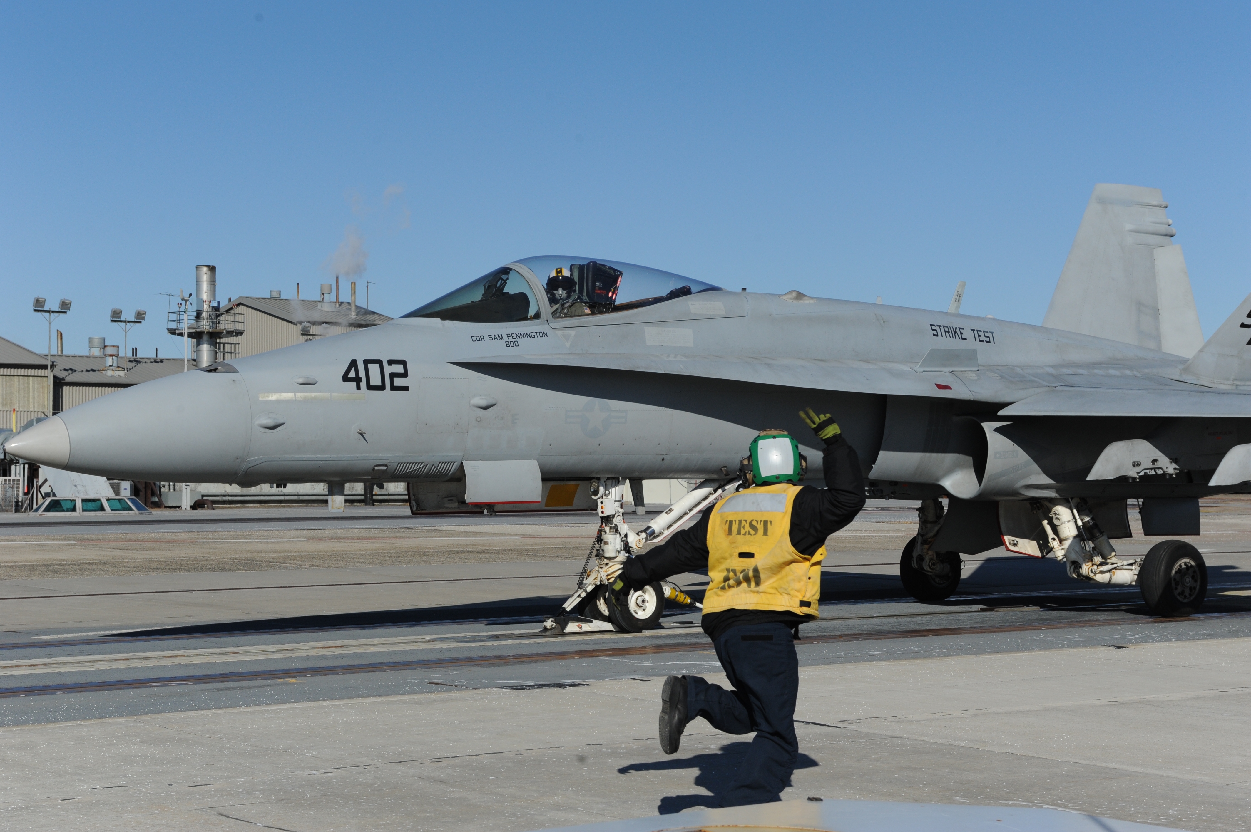 Navy's newest aircraft launch system goes retro | NAVAIR - U.S. Navy ...