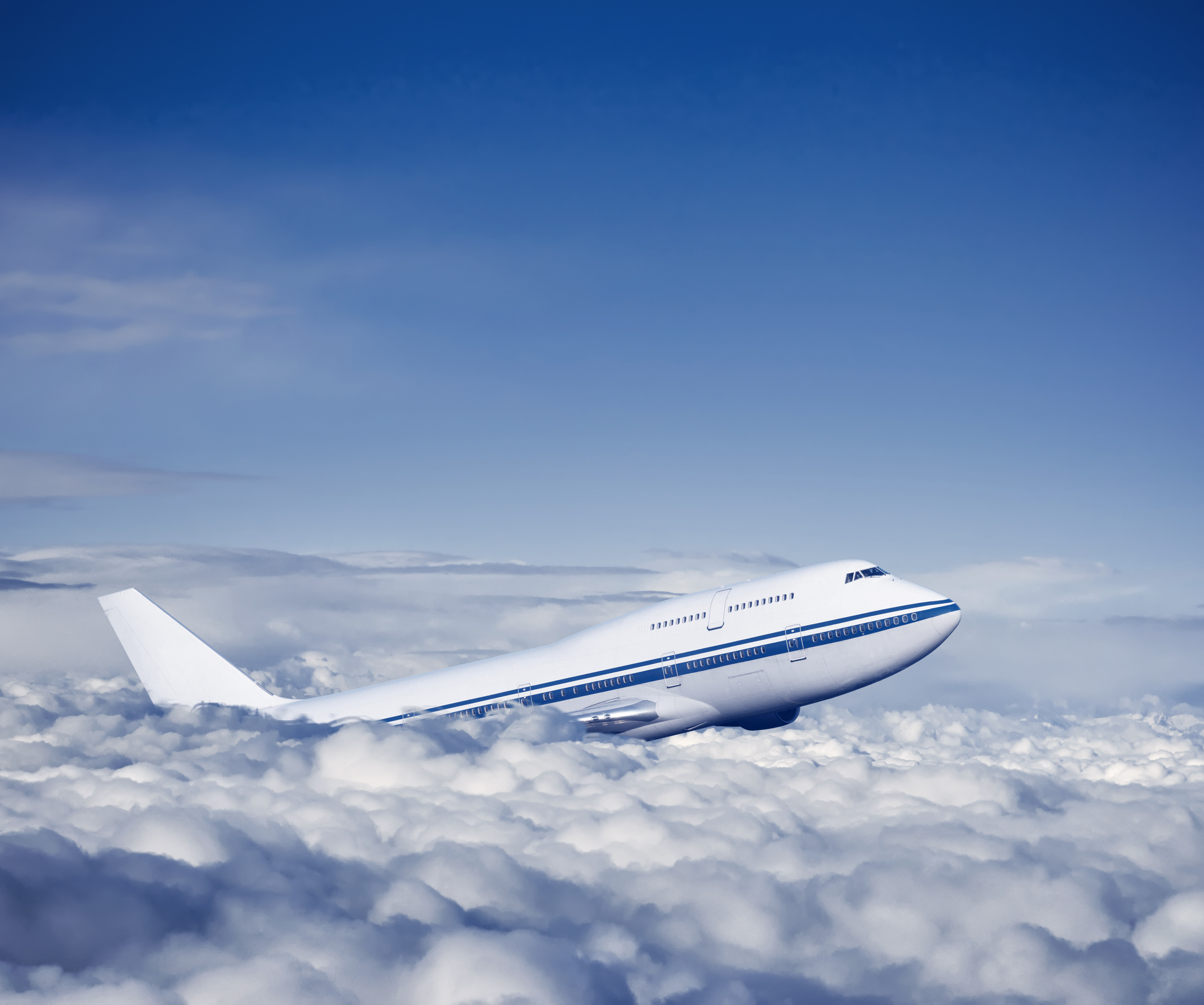 Customer Momentum: Major Airline Revolutionizes IT Infrastructure ...