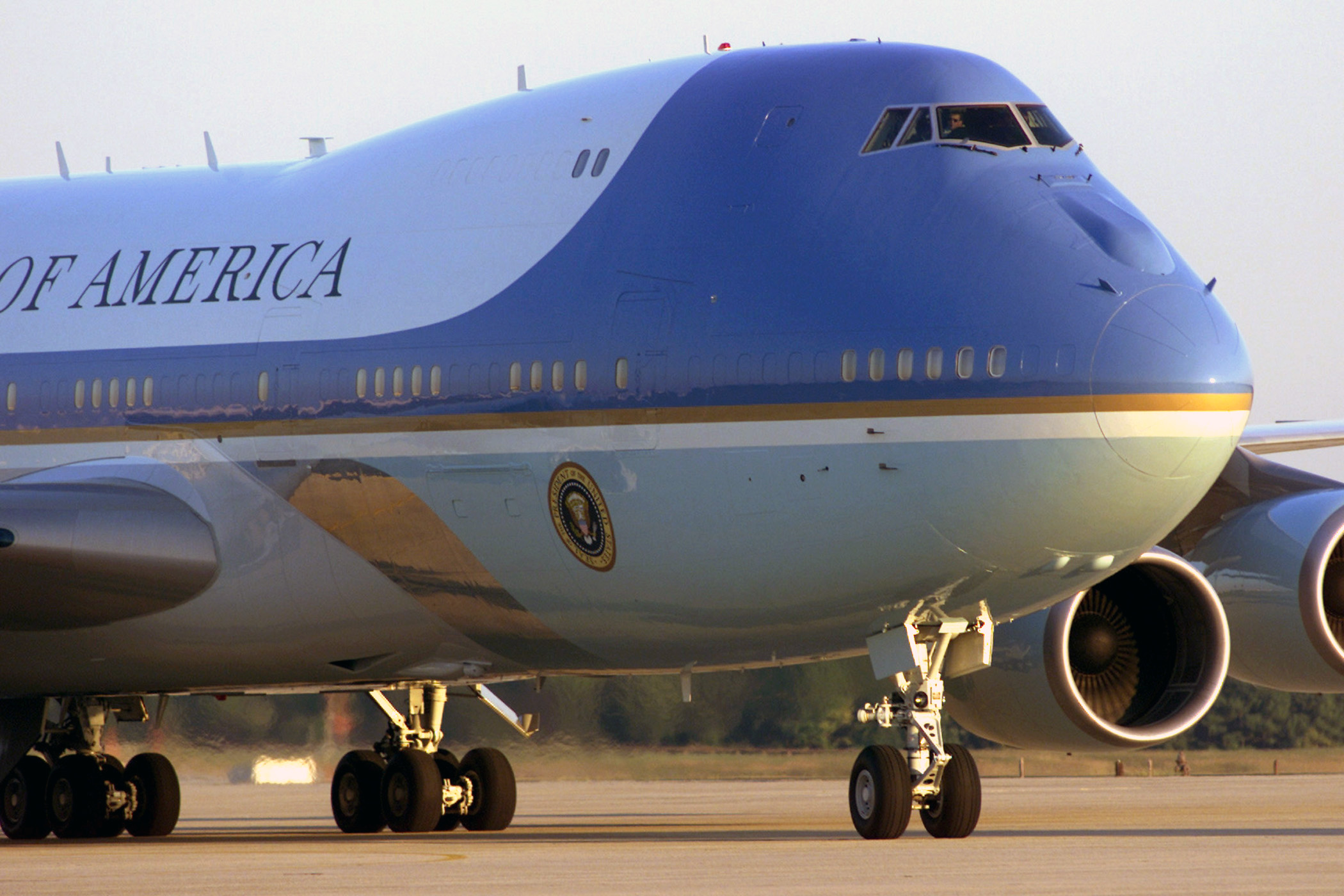 The Aviationist » Air Force One journey on September 11: no escort ...