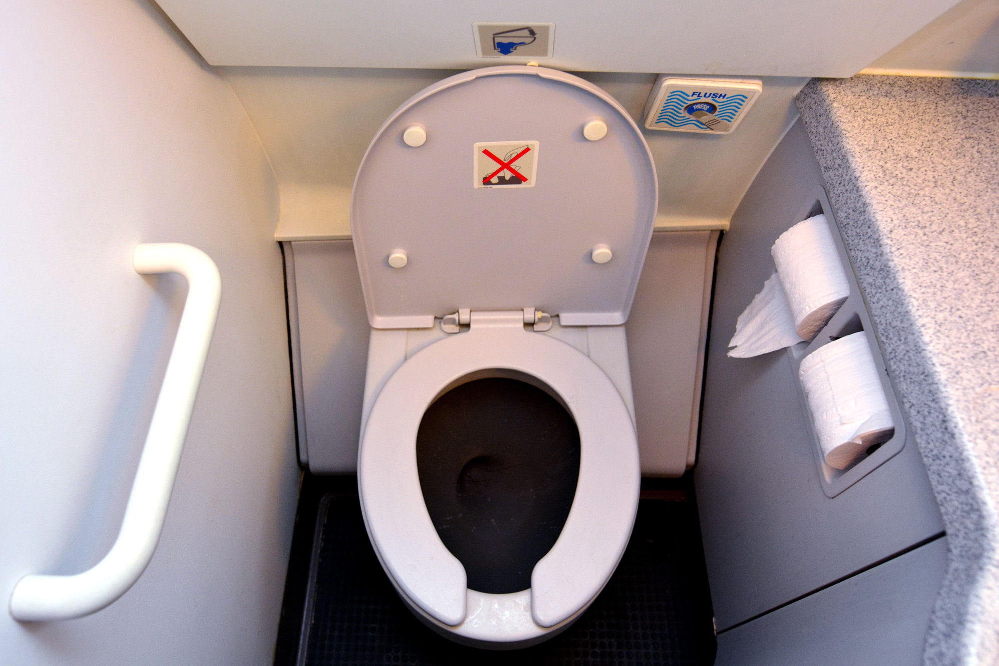 Airplanes are more disgusting than you ever imagined | New York Post