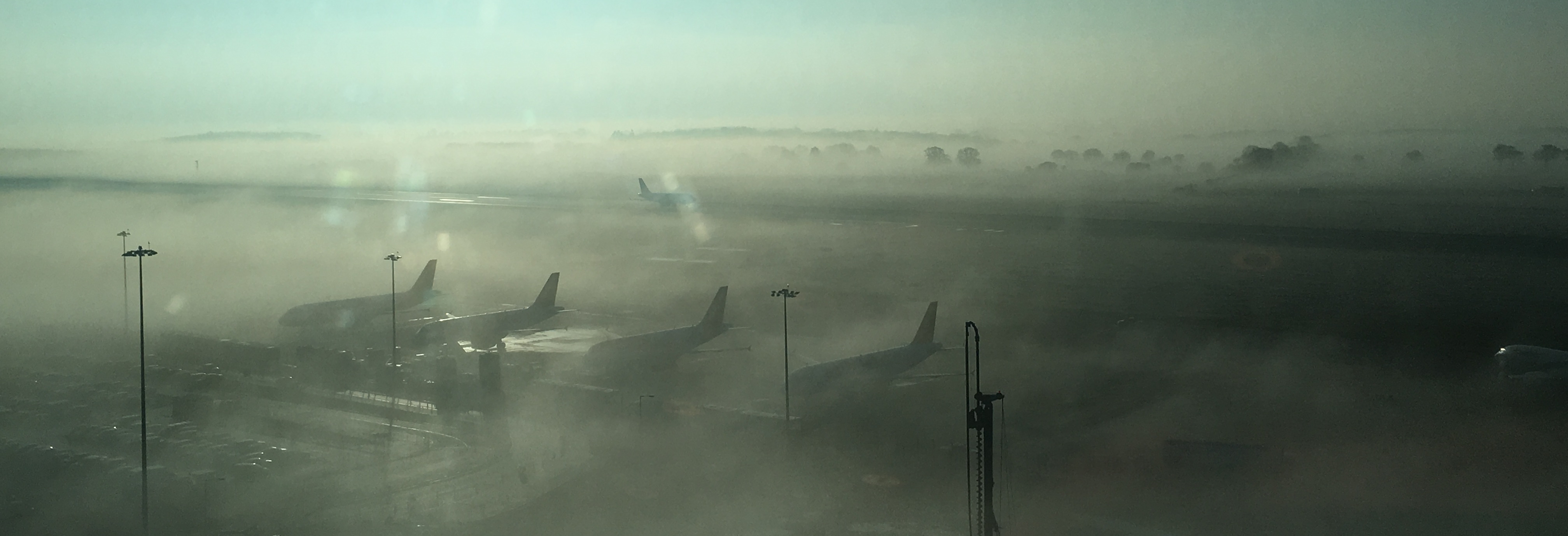 Foggy Spells: What it means for air traffic controllers - NATS Blog