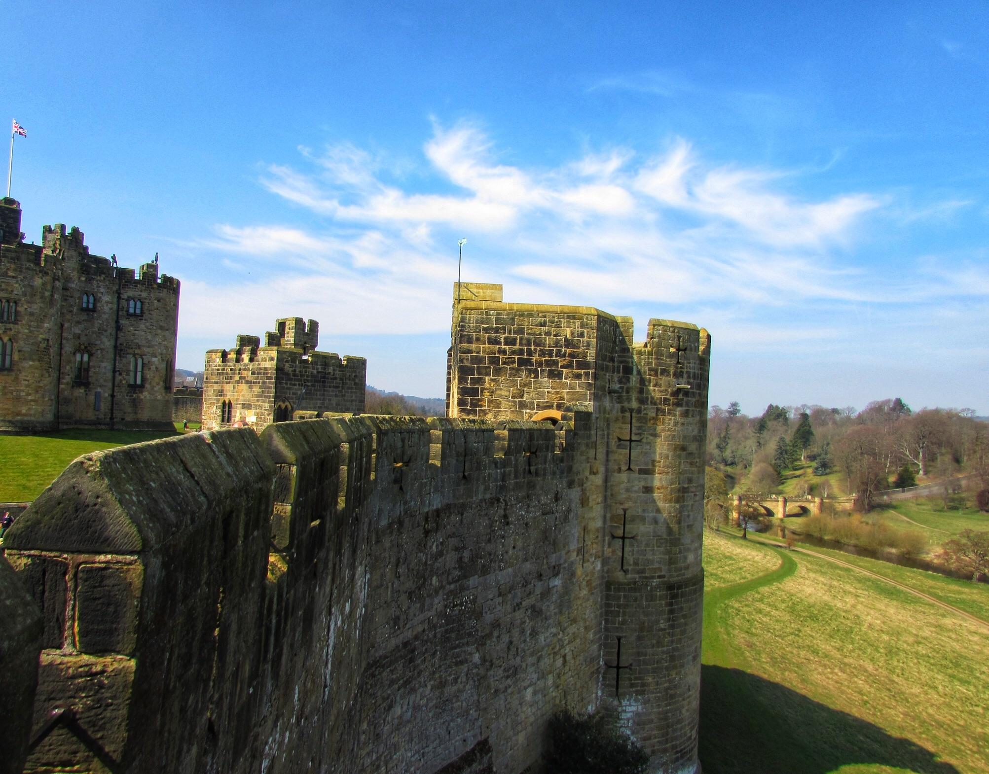 Alnwick castle, England : castles