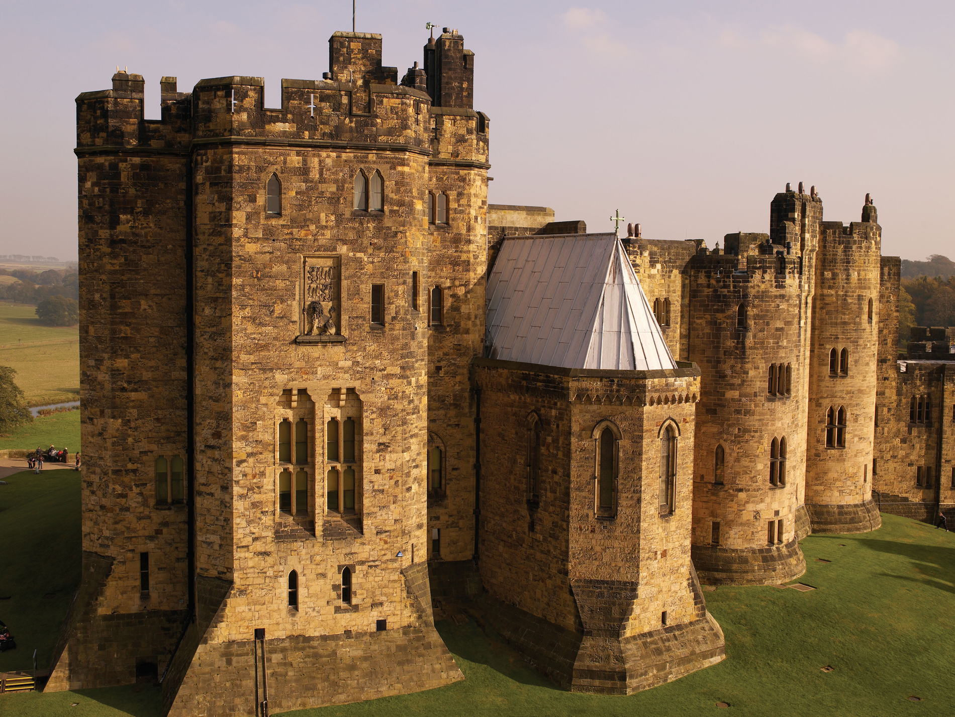 Alnwick Castle | Historic Houses