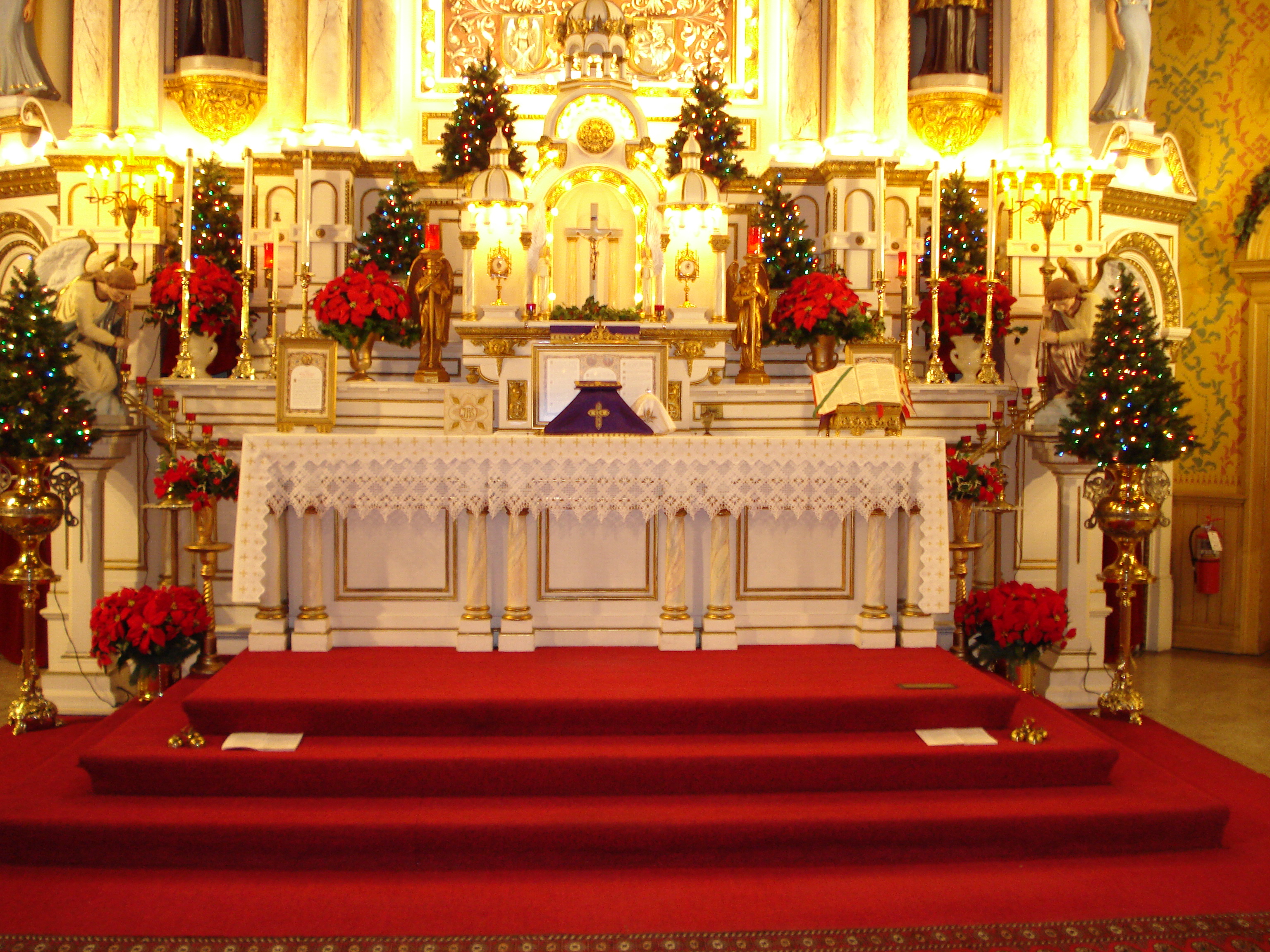 File:Altar St.Josaphat.JPG - Wikipedia