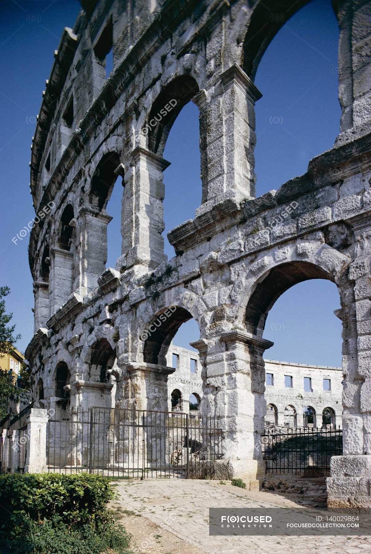 Roman amphitheatre, Pula — Stock Photo | #140029864