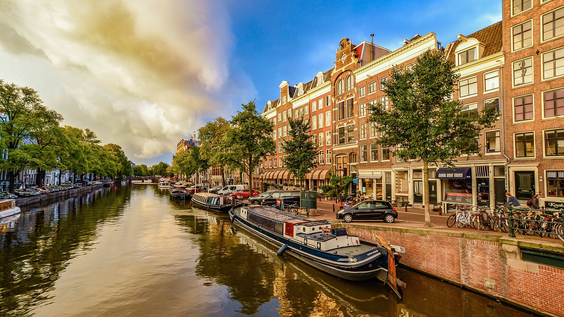 Over-tourism in Amsterdam - Risk Magazine