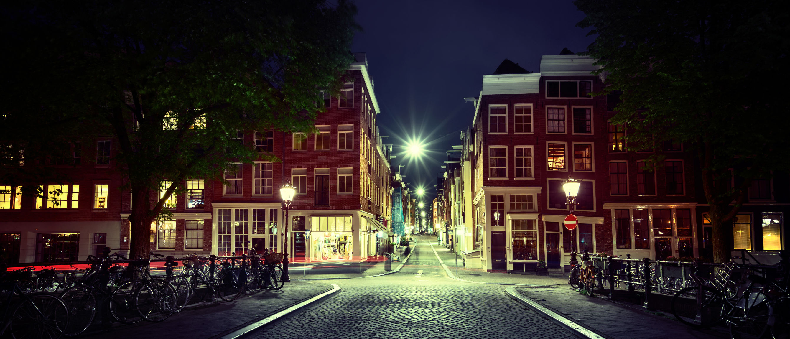 RA: Guide to Amsterdam, Netherlands