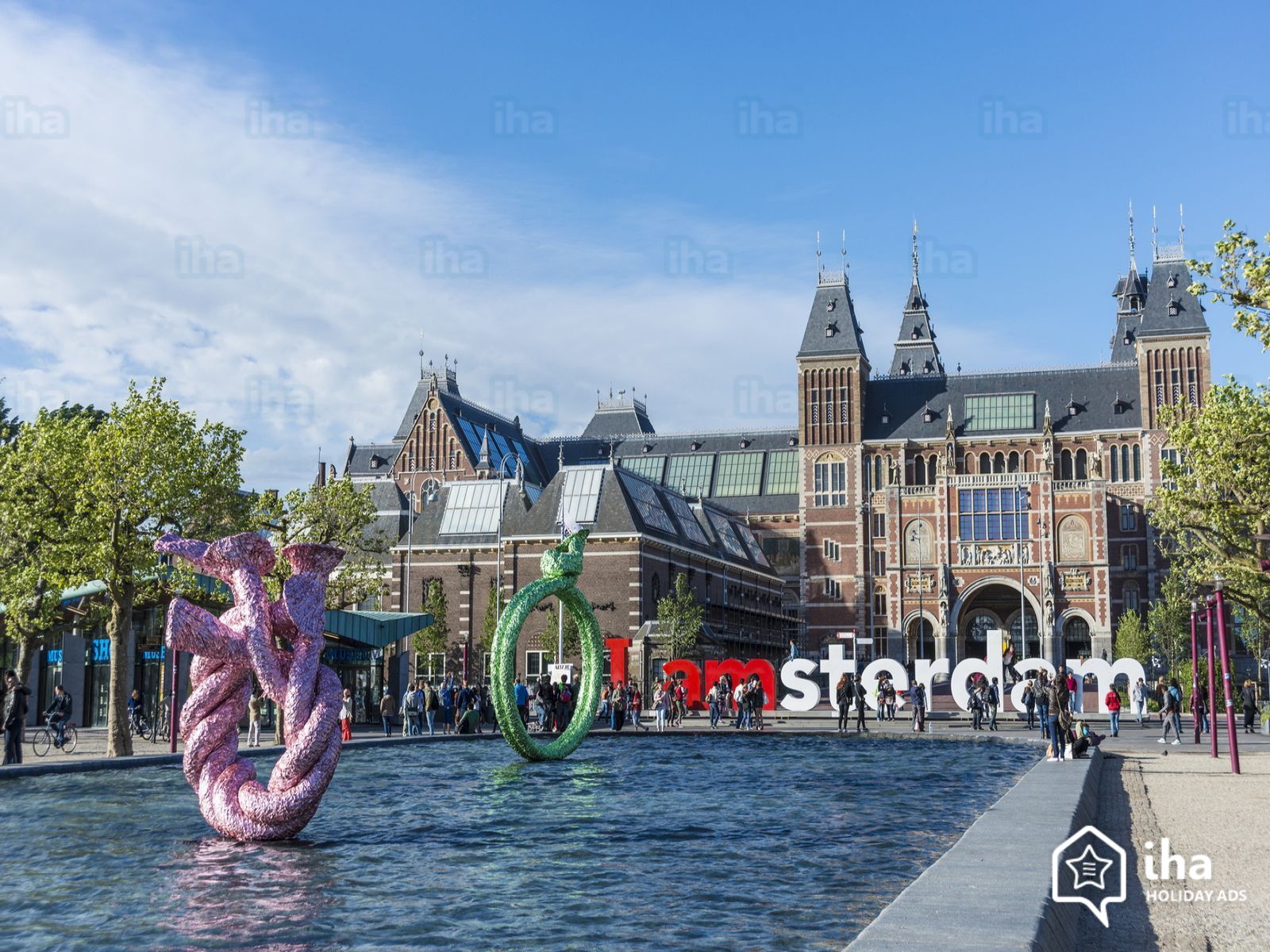 Amsterdam rentals for your vacations with IHA direct