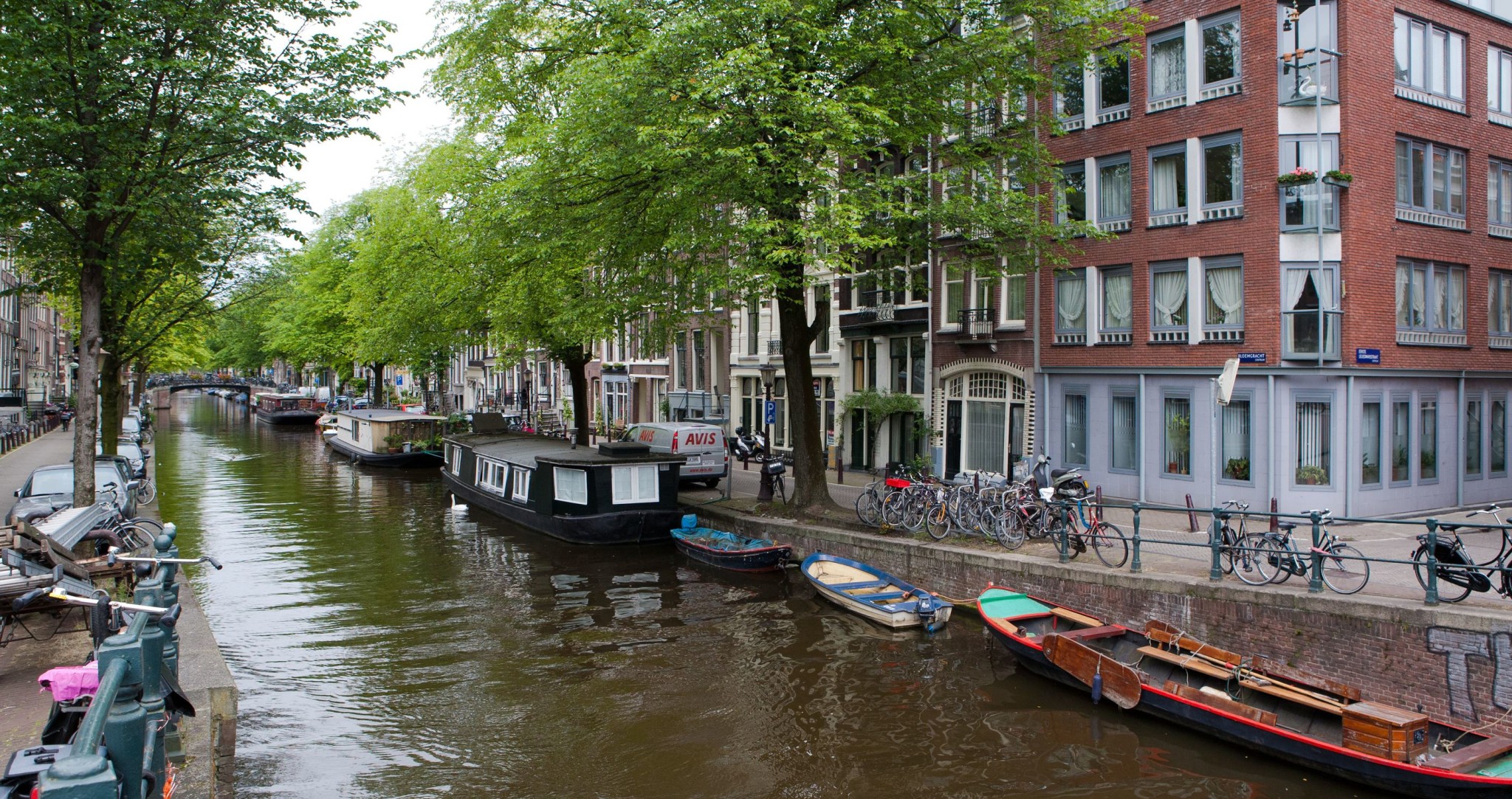 Amsterdam city canal in Amsterdam, Netherlands : Layover Guide