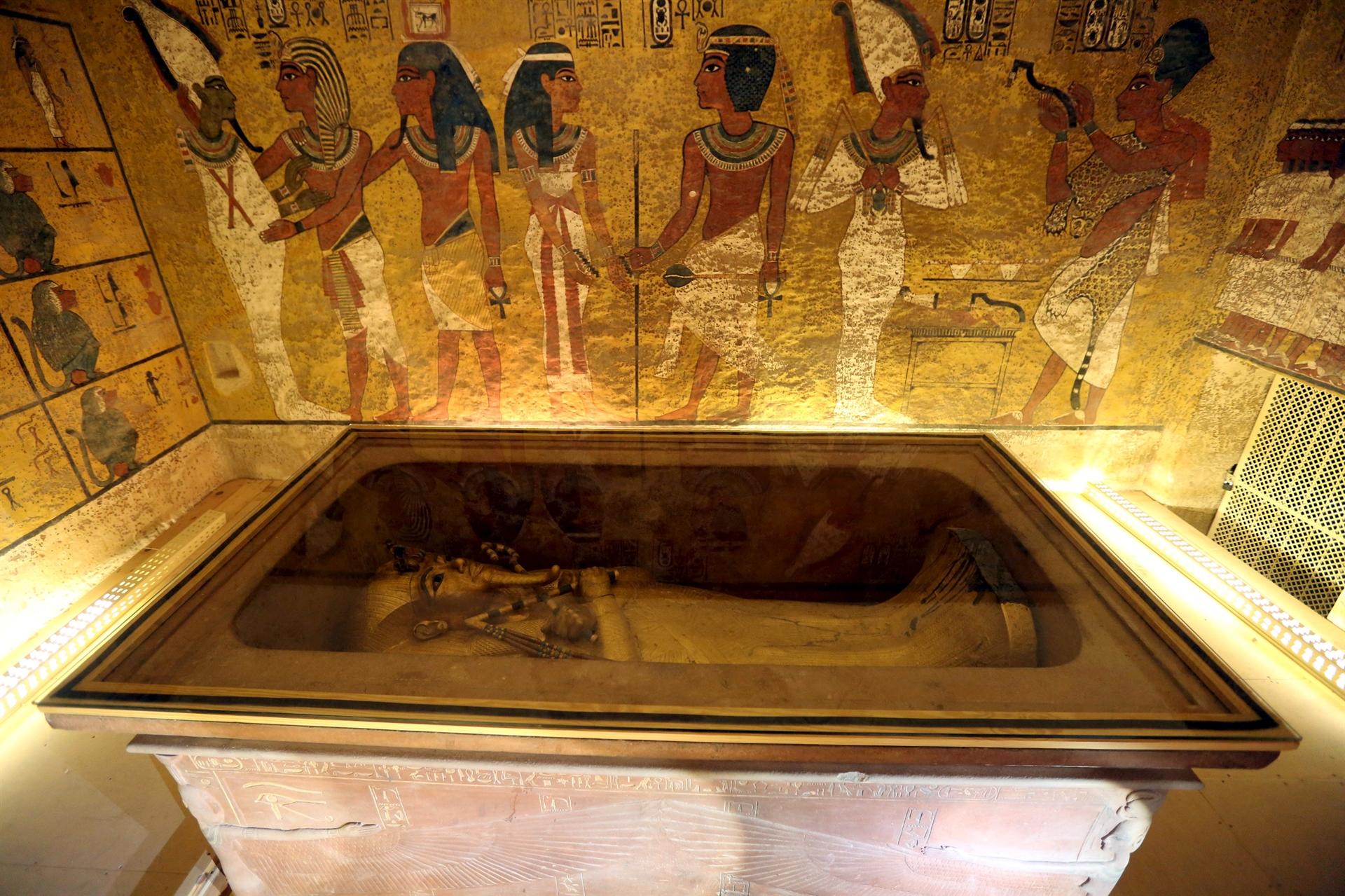 Egypt says no hidden rooms in King Tut's tomb after all