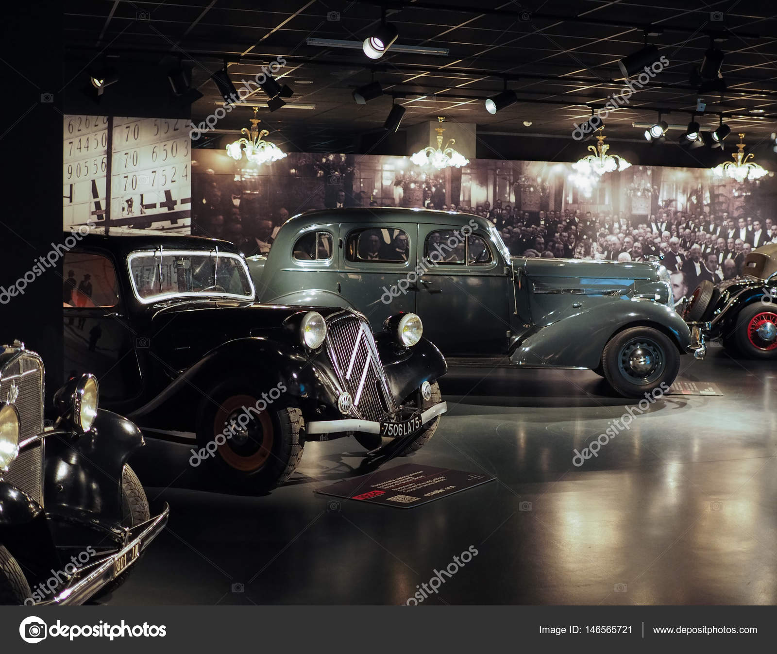 Ancient cars at car museum in Turin – Stock Editorial Photo ...