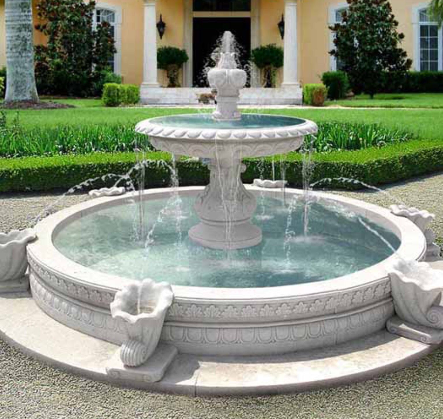 Circle fountain in driveway. | Second Dream House | Pinterest ...