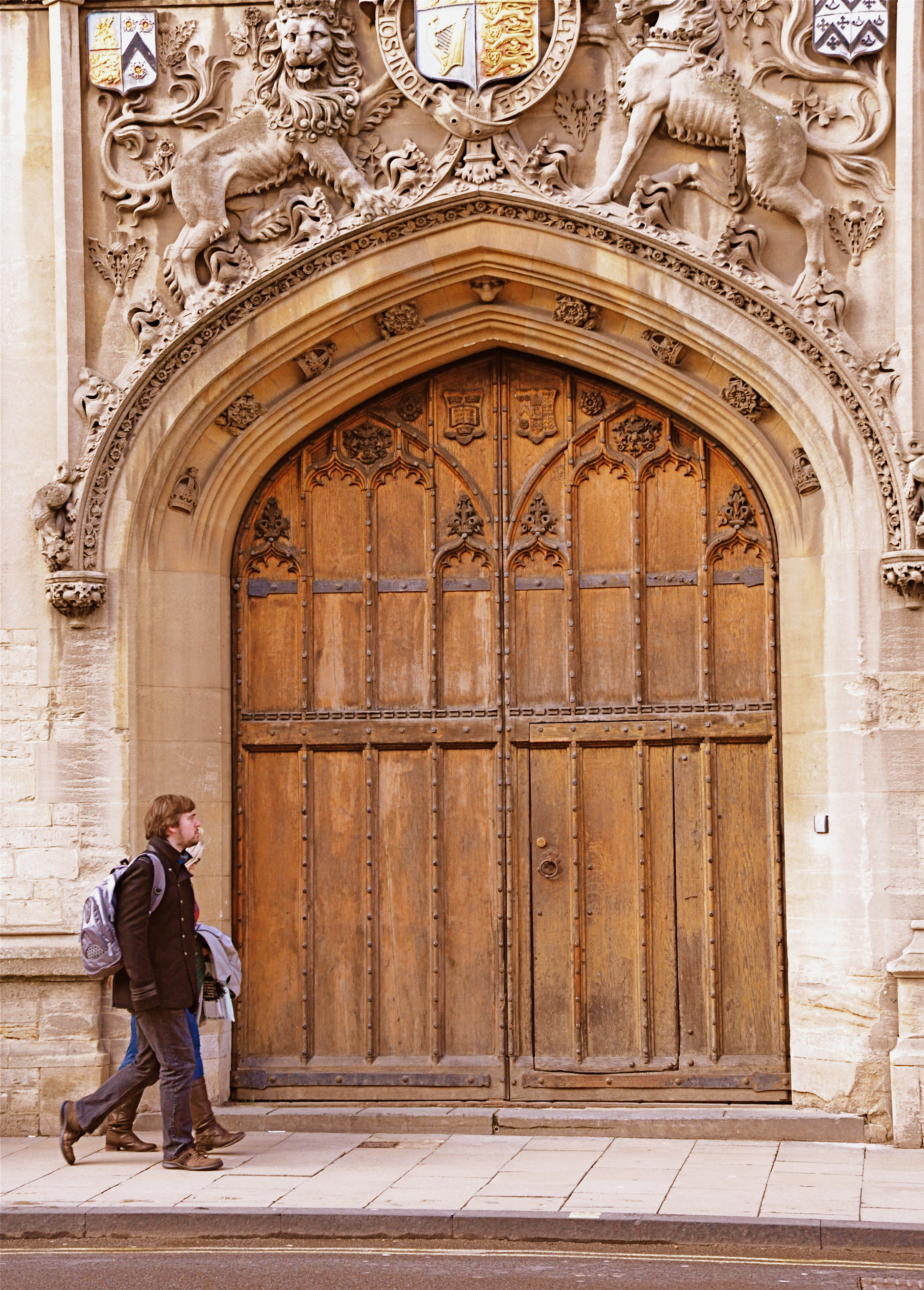 2- GORGEOUS ANCIENT DOORS IN OXFORD/ UK | Mommy Cook For Me