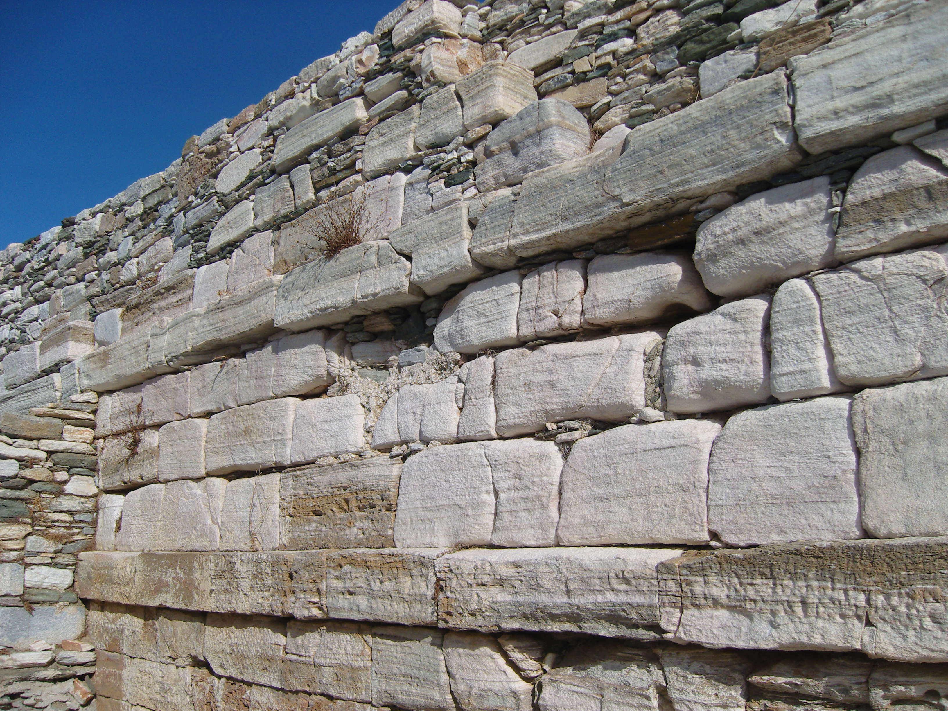 File:Acropolis wall, ancient Sifnos.JPG - Wikimedia Commons