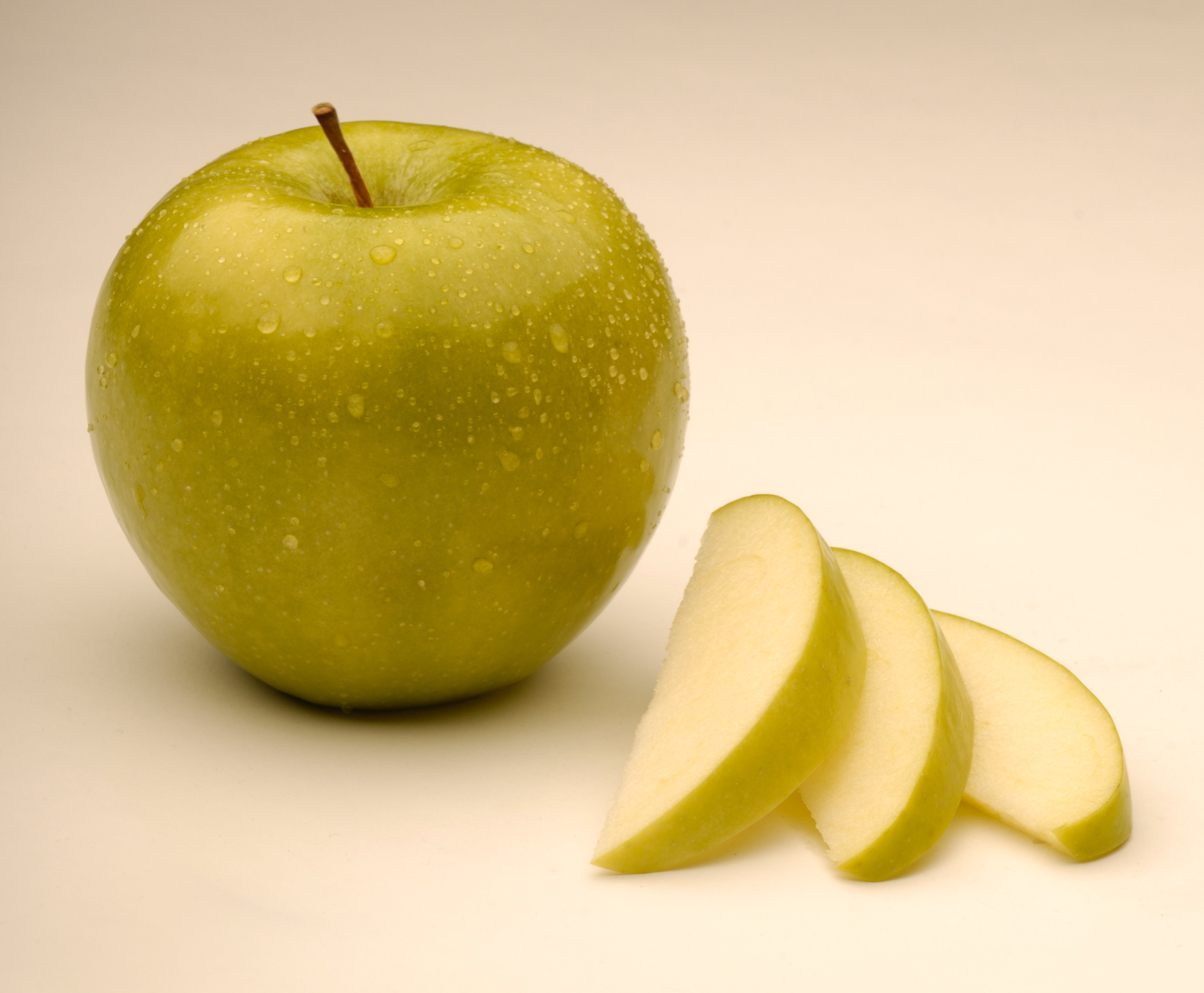 Apple Varieties - Arctic® Apples