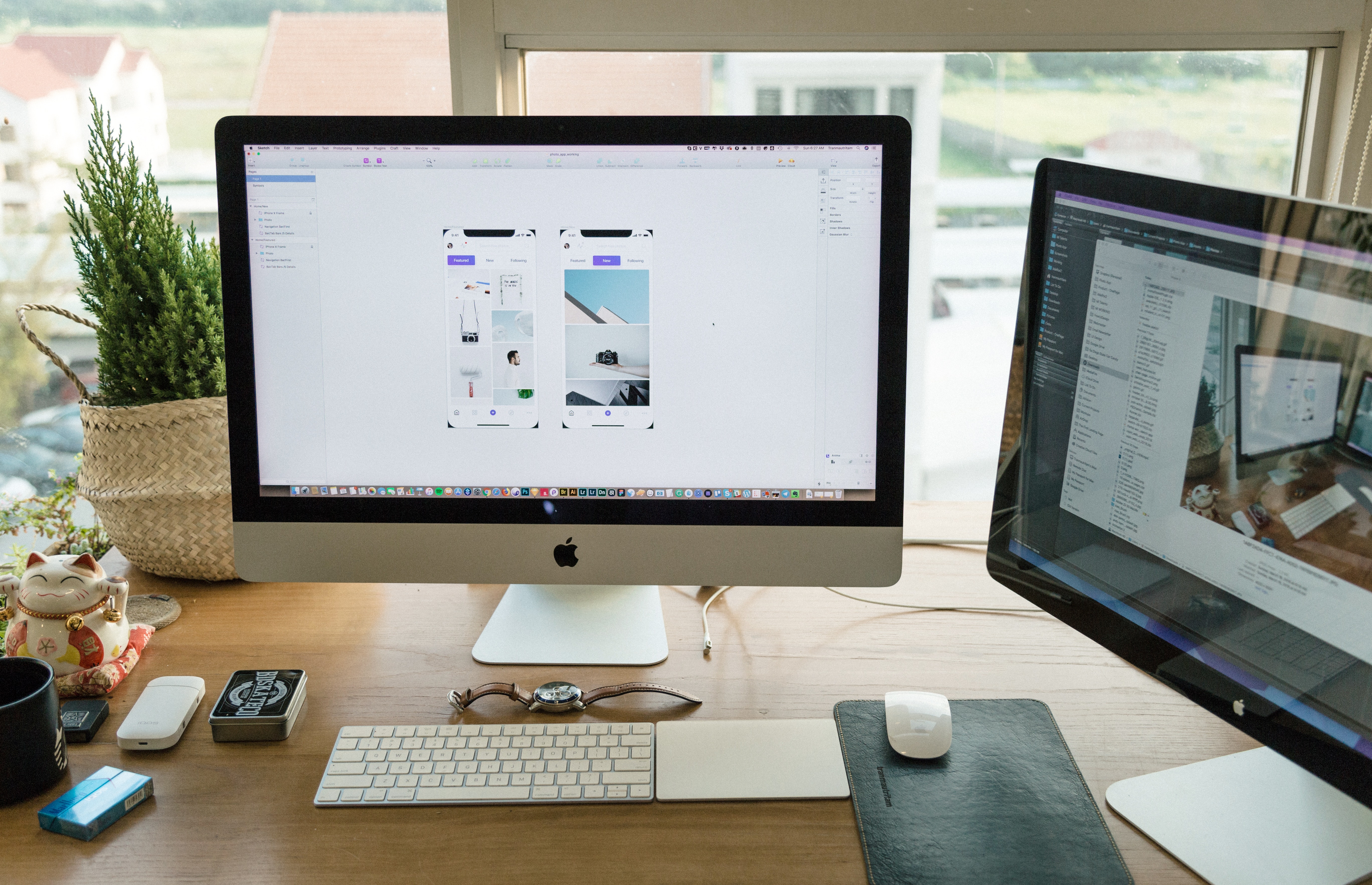 Apple imac on brown wooden desk photo