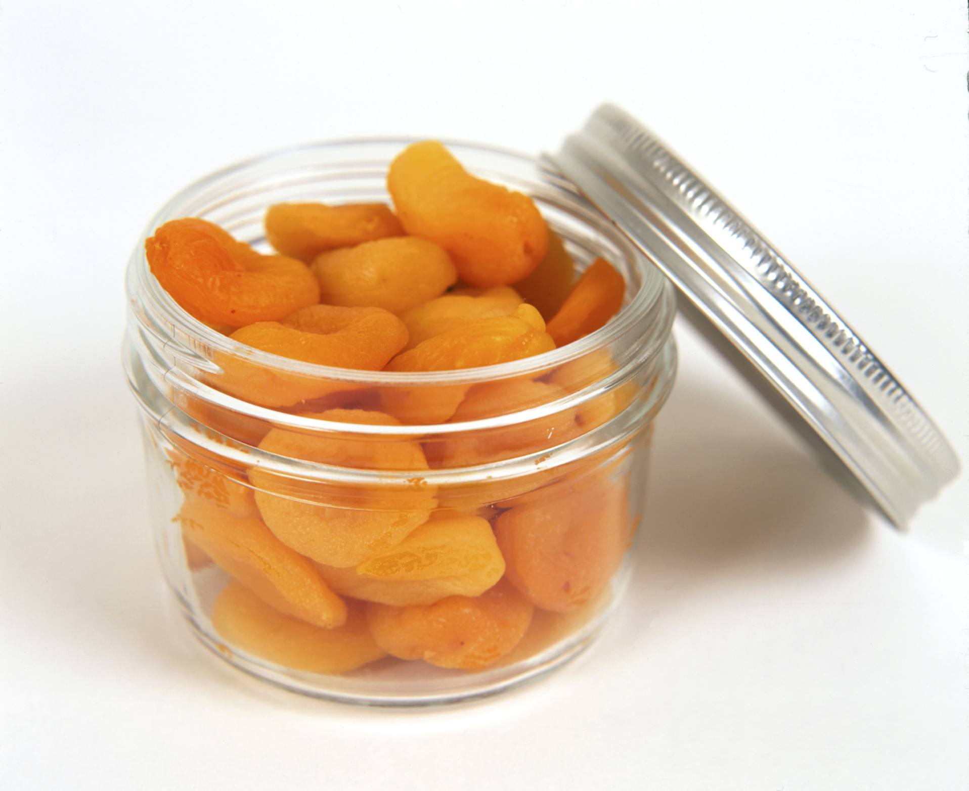 Boerenmeisjes Recipe (Dutch Brandied Apricots)