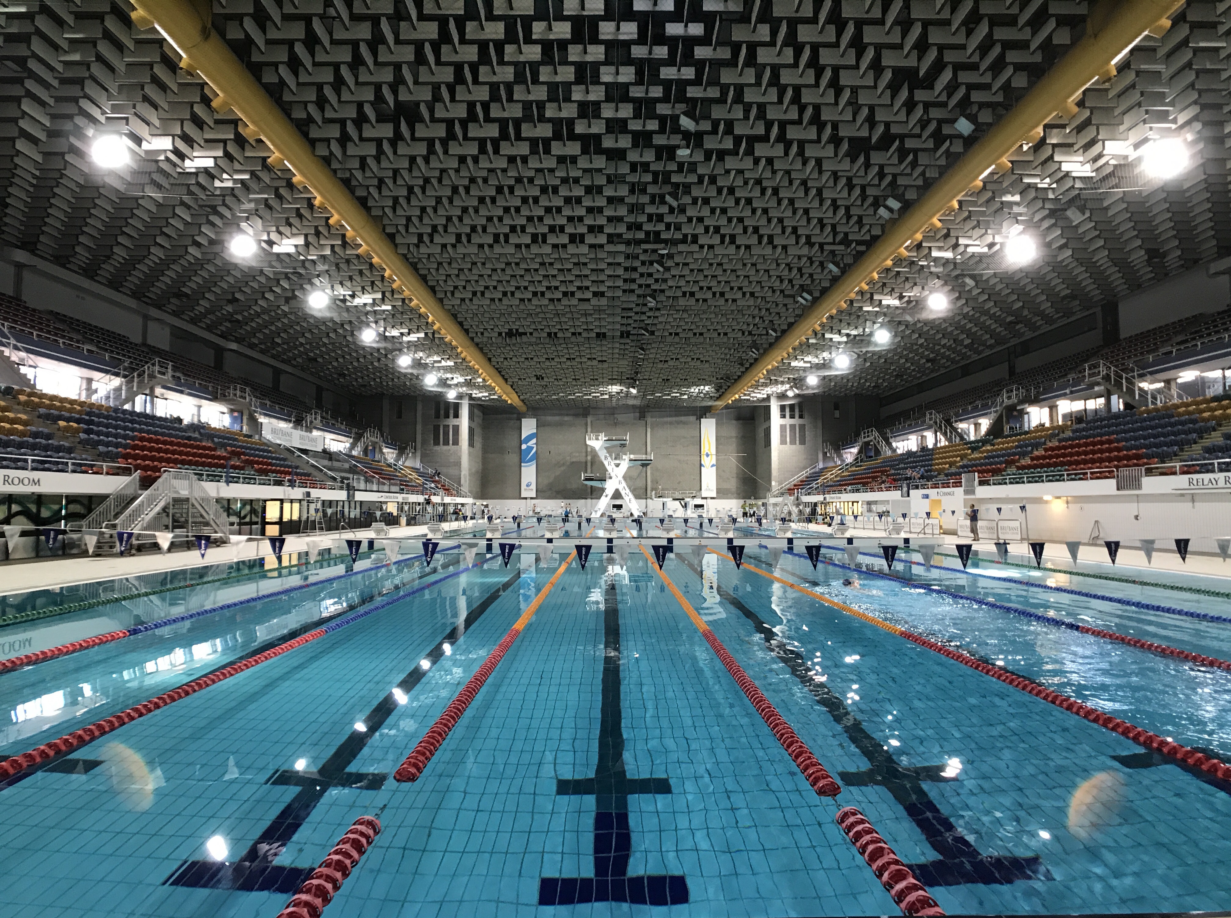File:Brisbane Aquatic Centre, Brisbane indoor pool.jpg - Wikimedia ...