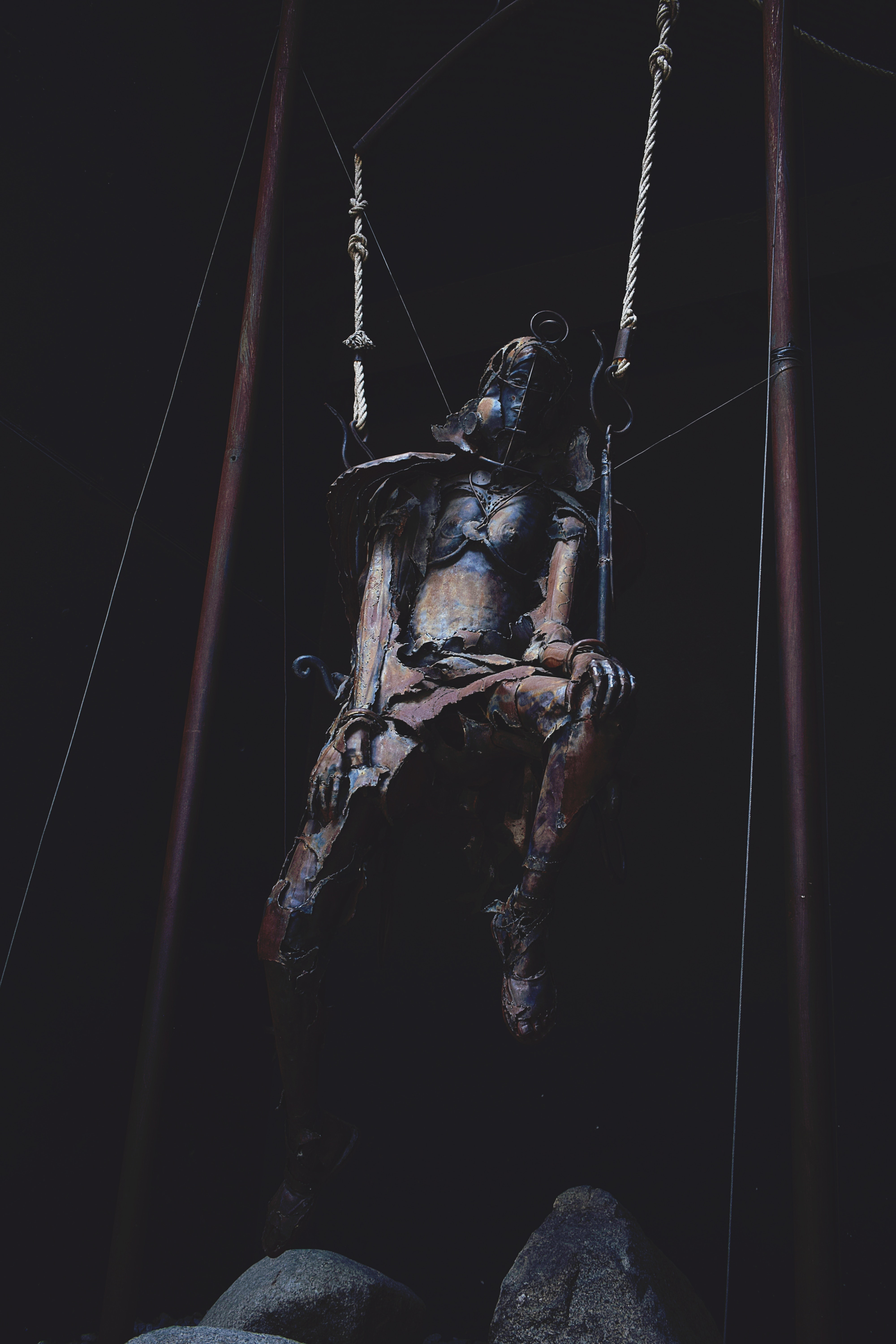 Armored Guy Hang Statue, Abstract, Nude, Wear, Weapon, HQ Photo