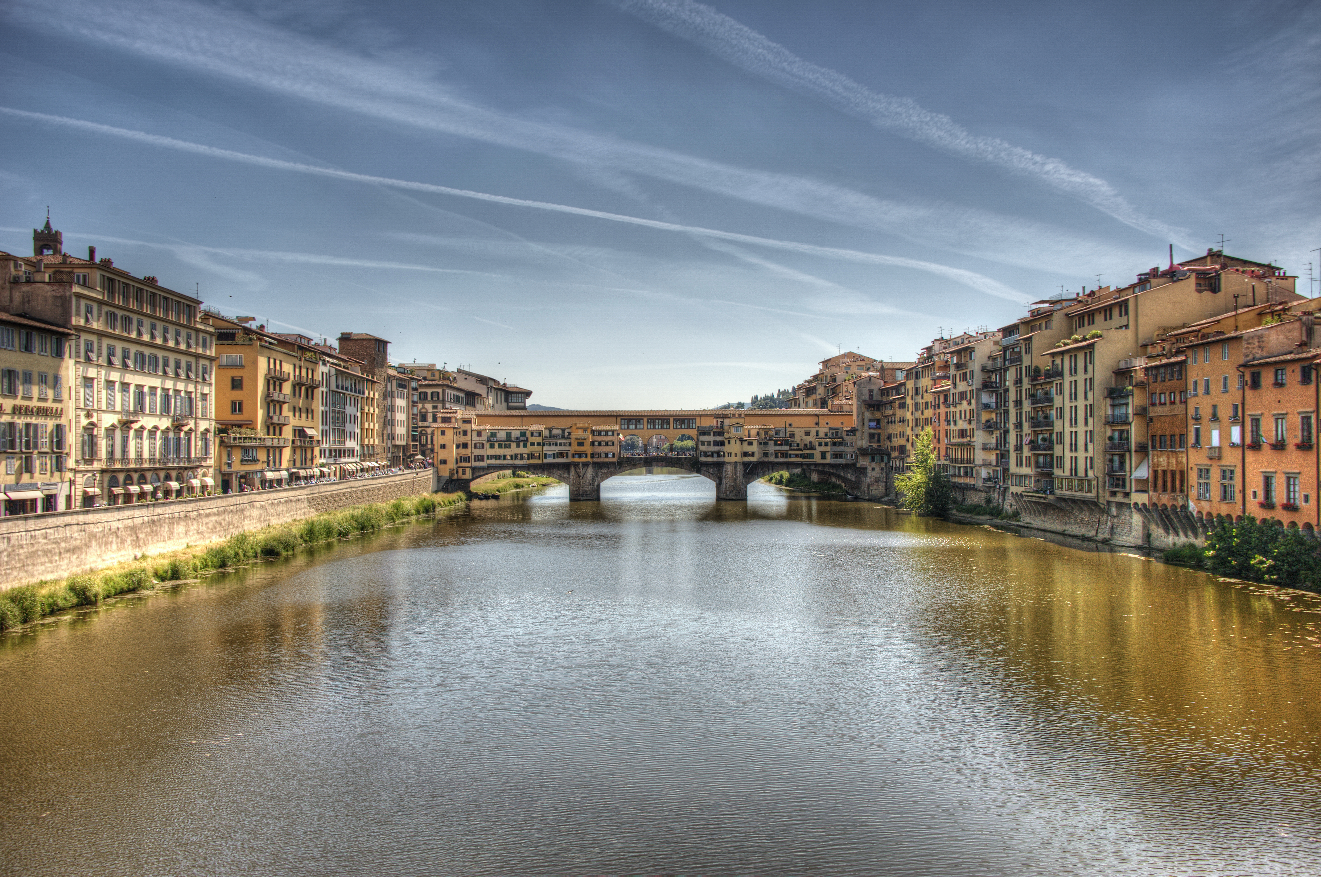 File:Arno River and Ponte Vecchio, Florence.jpg - Wikimedia Commons