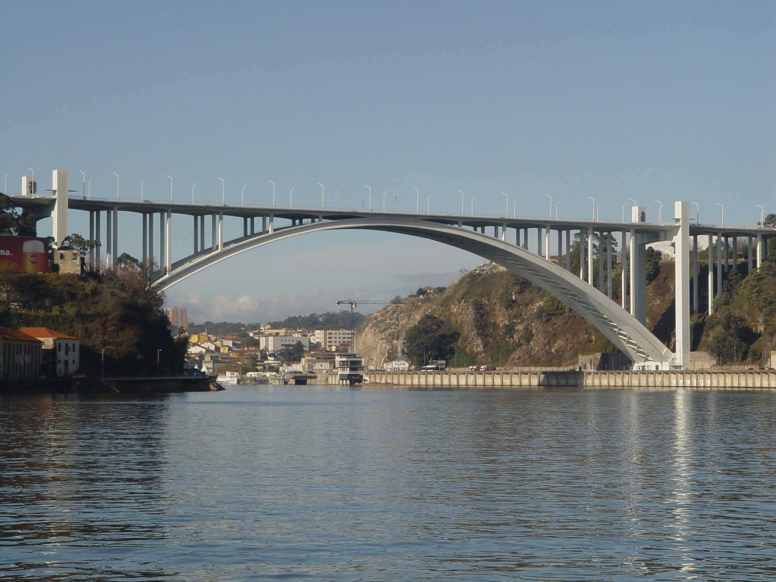 Мост Аррабида в порту
