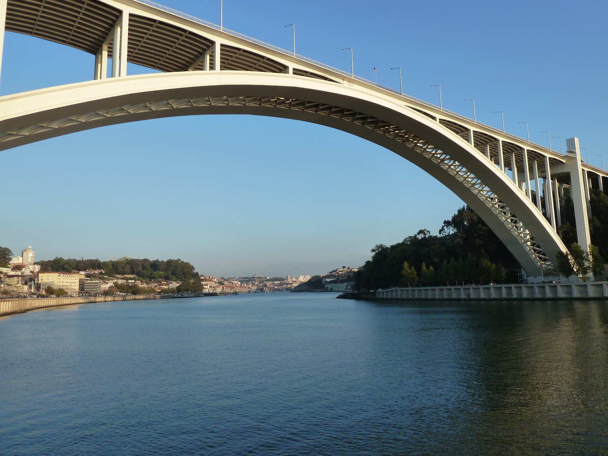 File:Ponte da Arrábida, Porto, Portugal.jpg - Wikimedia Commons