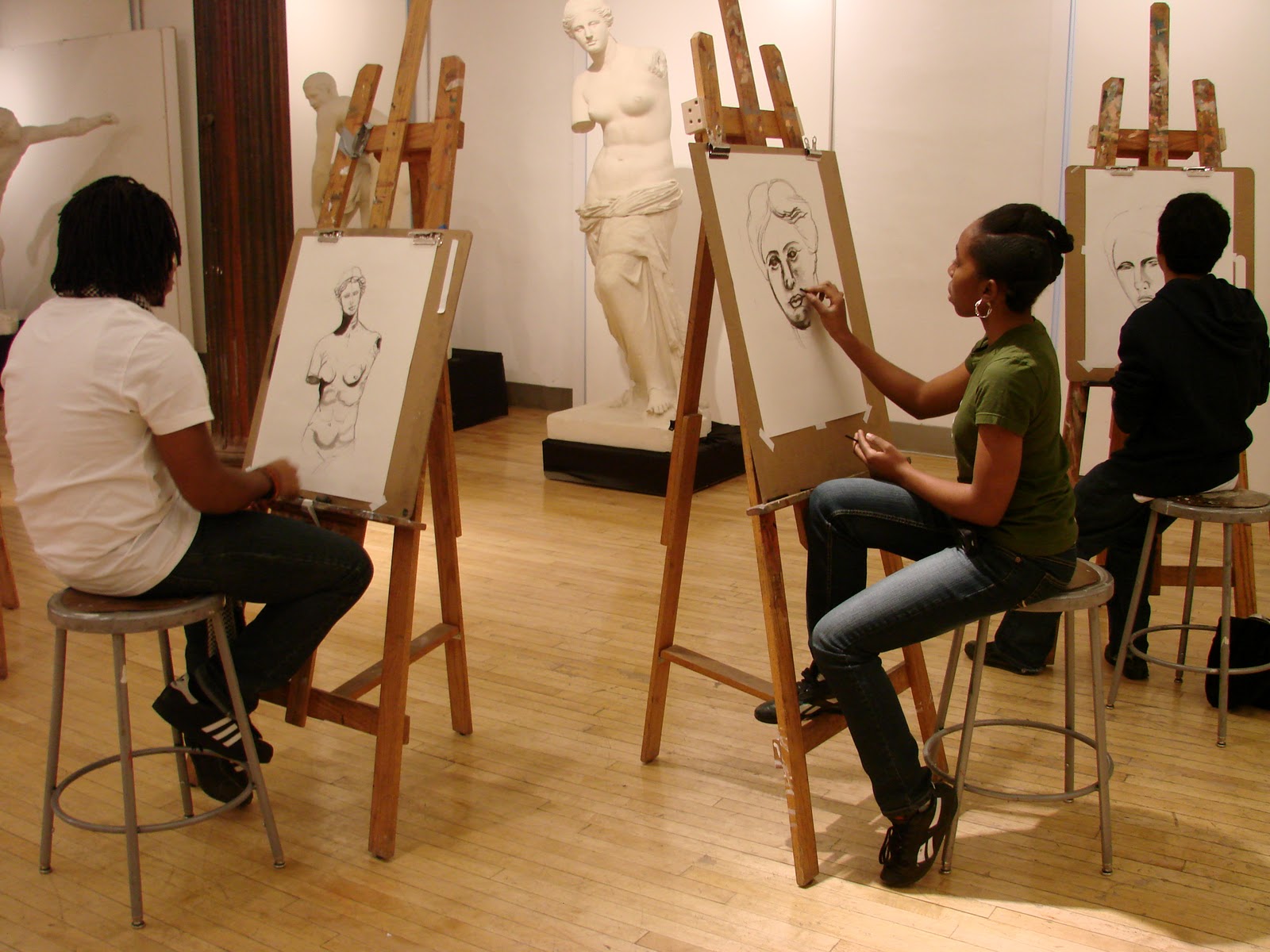 Art Schools in Southern California with Degree and Class Information