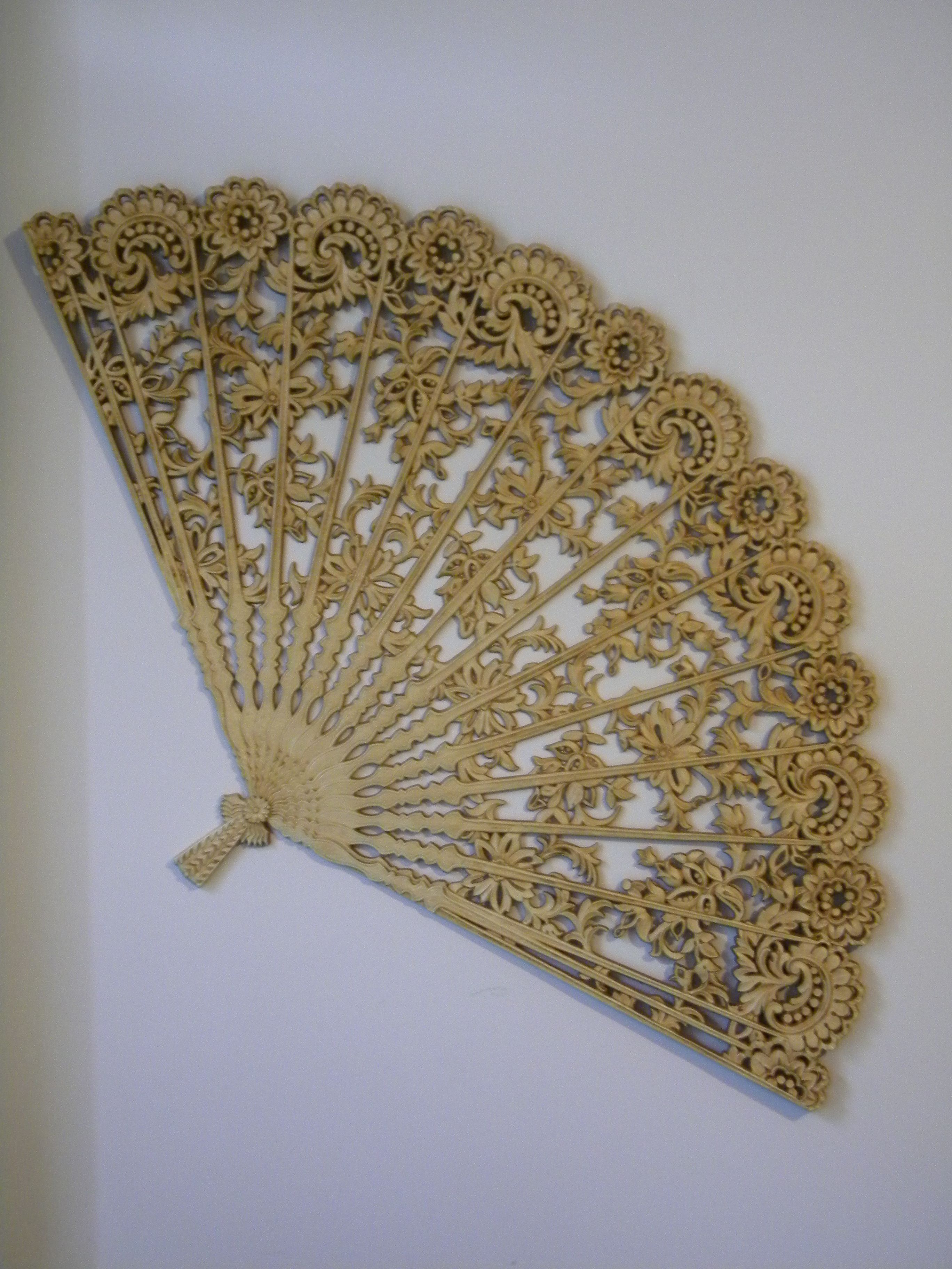 Huge Chinese Fan wall decor...Love this! | I <3 Thrifting ...
