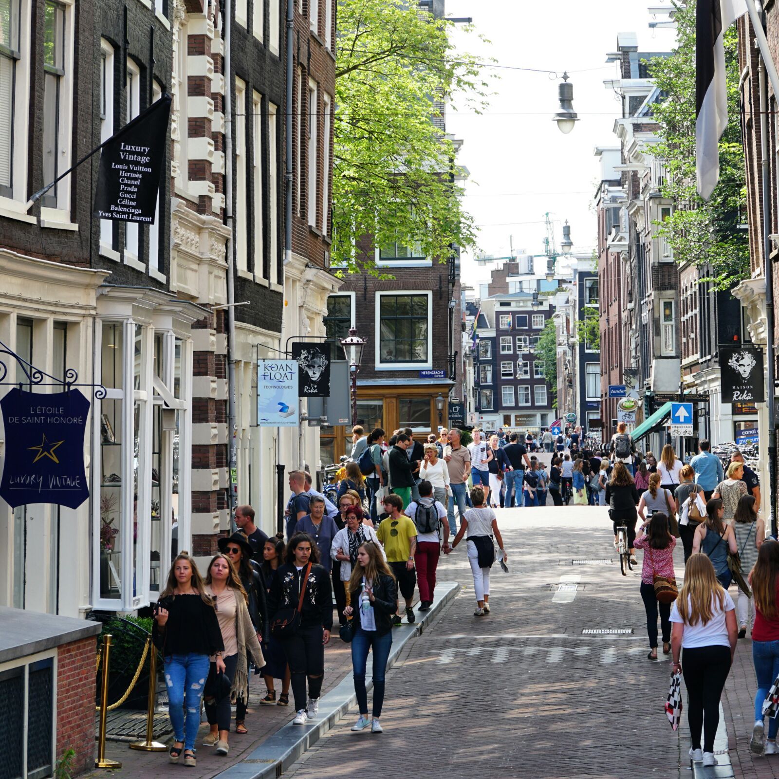 Amsterdam Shopping area's - malls, markets