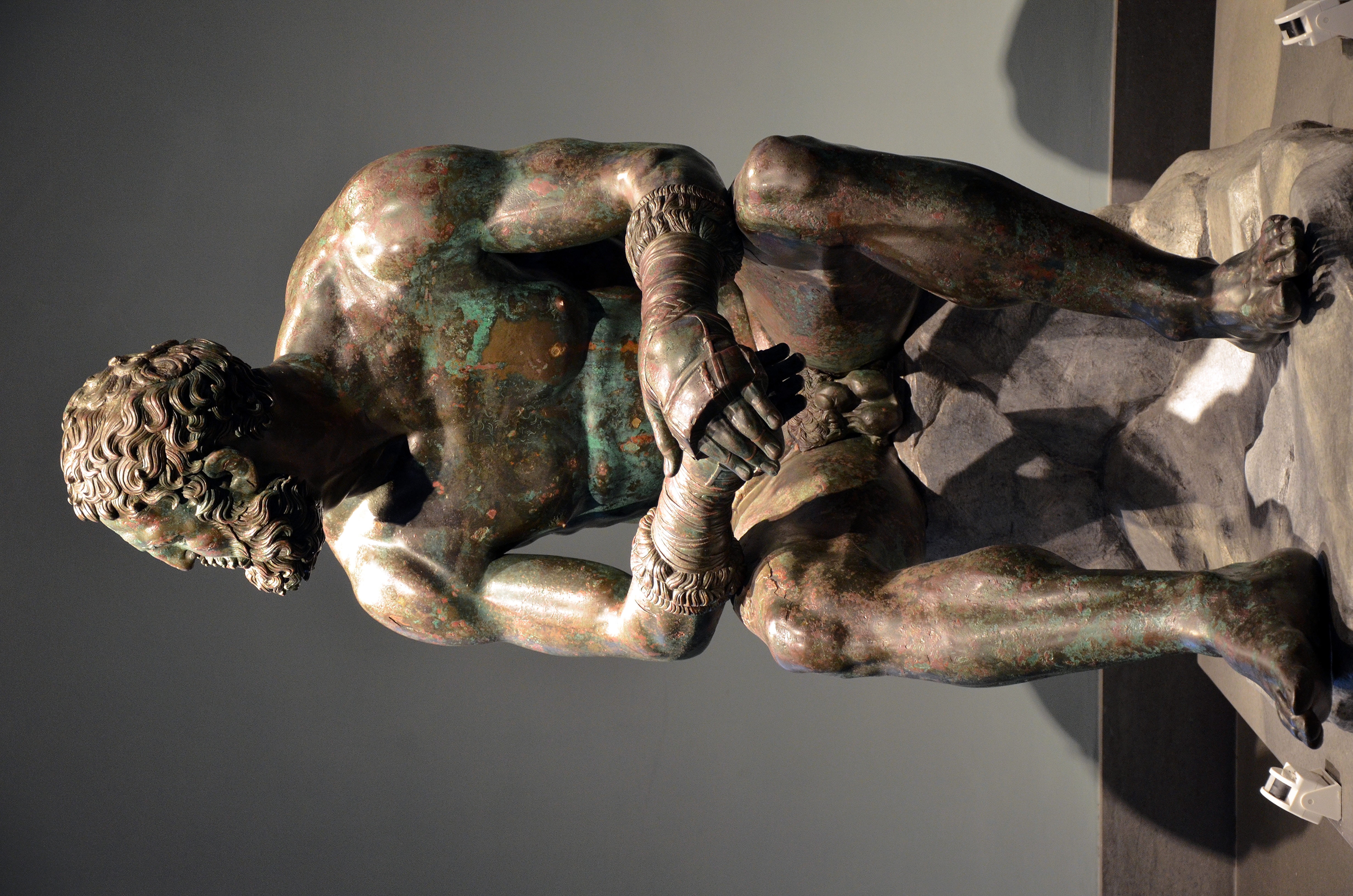 File:Boxer of Quirinal, Greek Hellenistic bronze sculpture of a ...