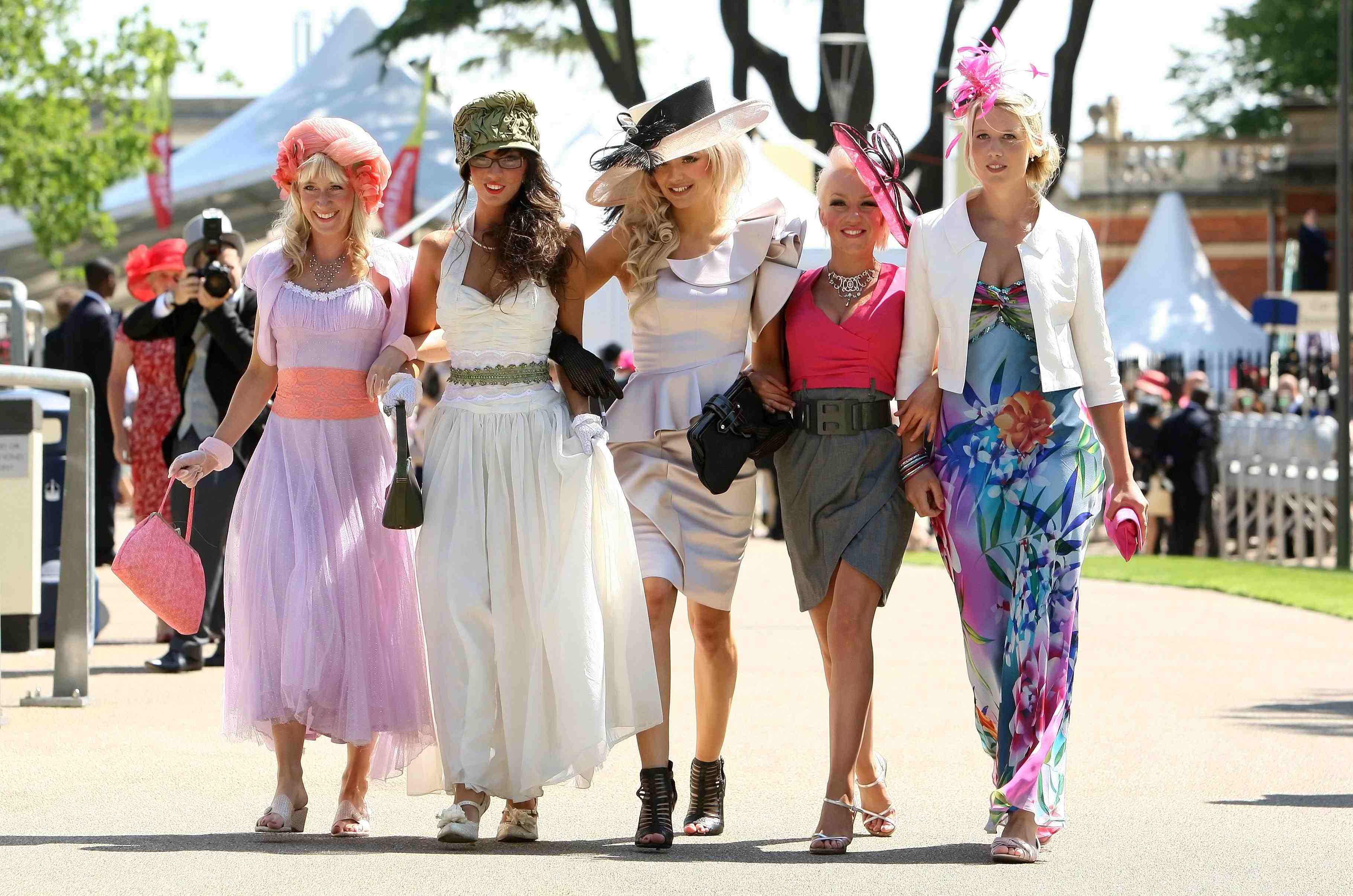 A Women's Mafia Day At the Races! (Find Your Hat Now!) - Women's ...