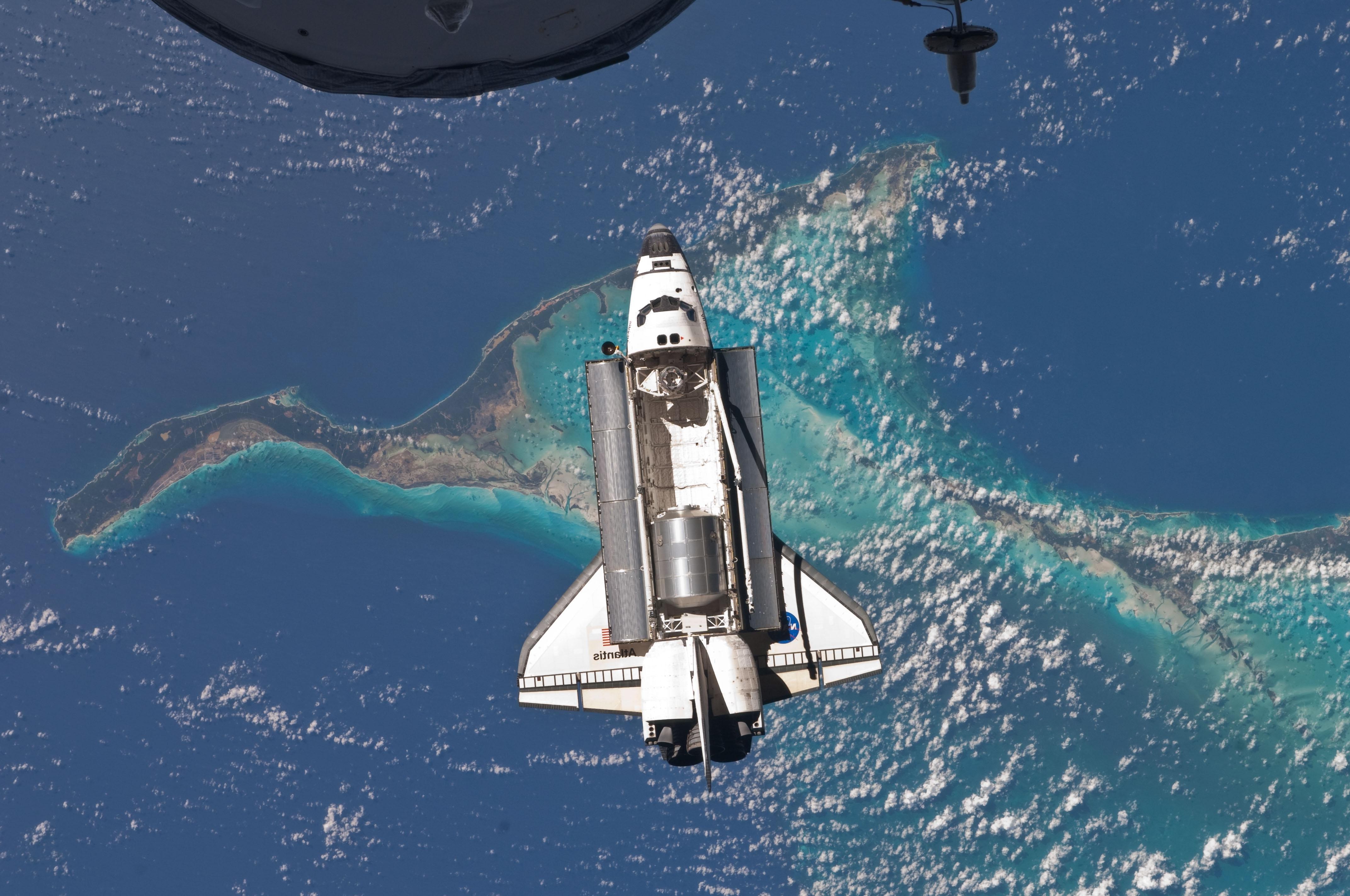 Space Shuttle atlantis Wallpapers and Background Images - stmed.net