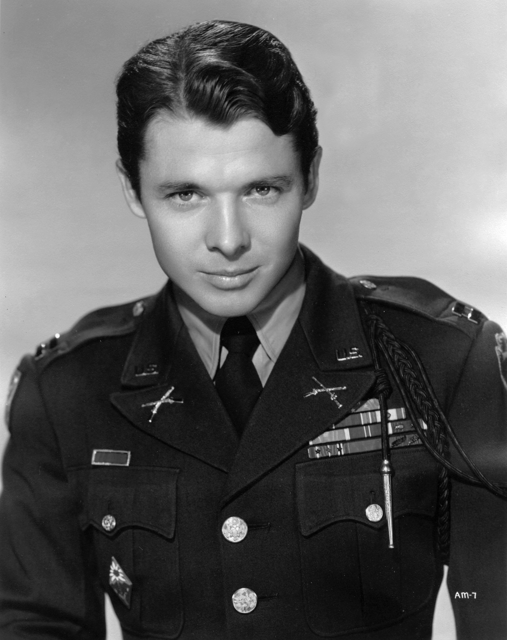 Audie Murphy, one of the most decorated combat soldiers of the ...